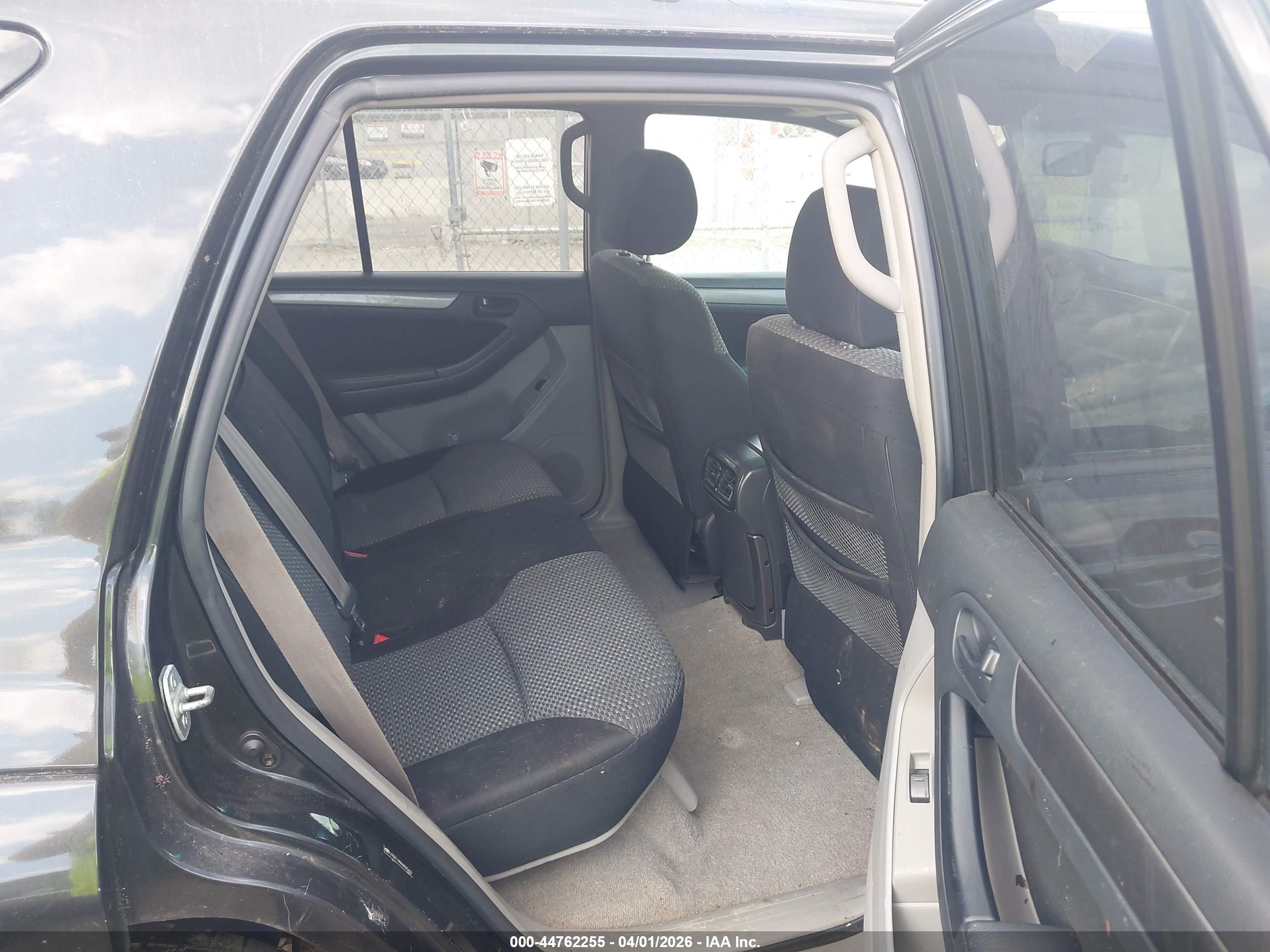 TOYOTA 4RUNNER image 8