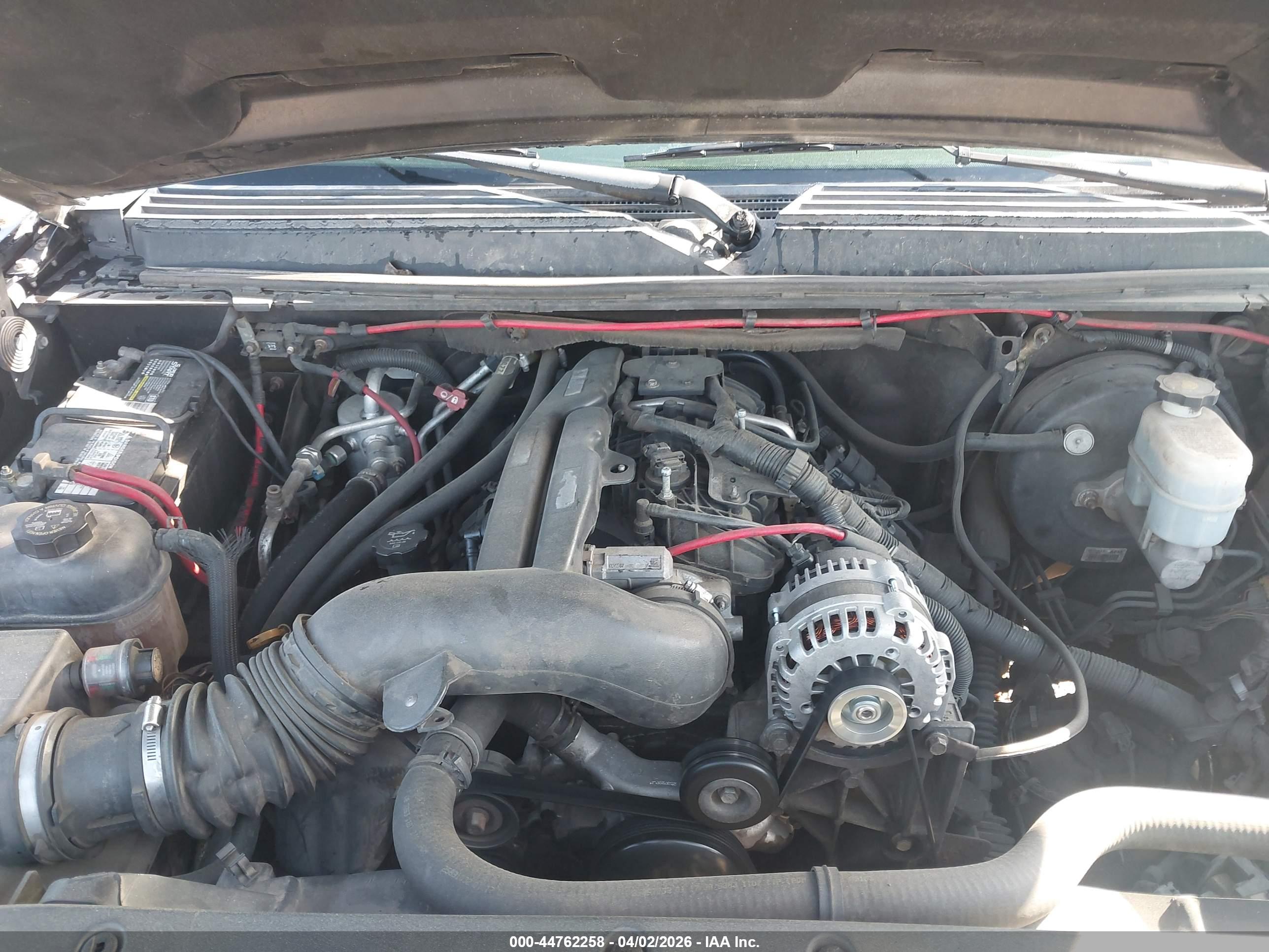 CHEVROLET SUBURBAN image 10