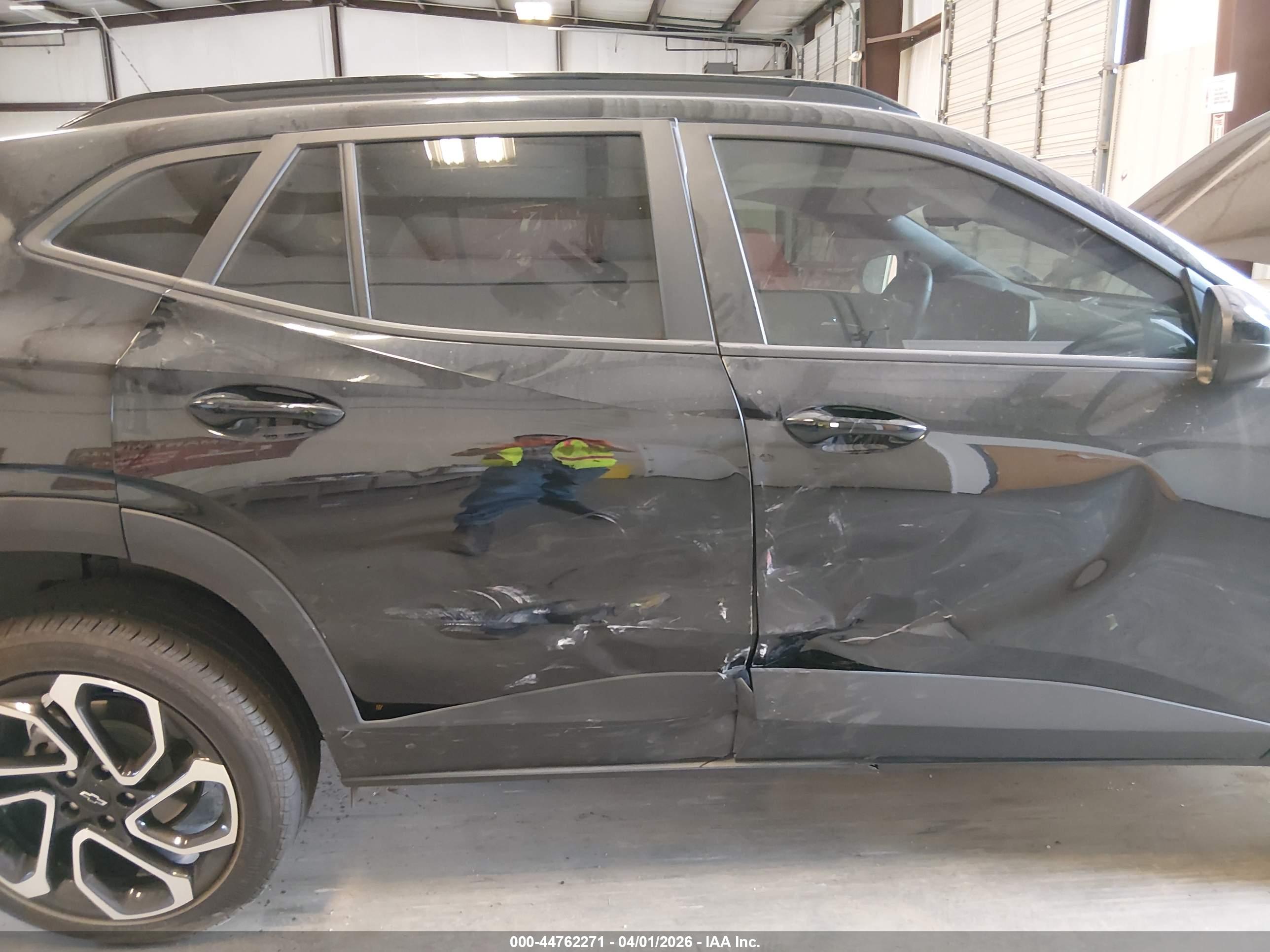 CHEVROLET TRAX image 6