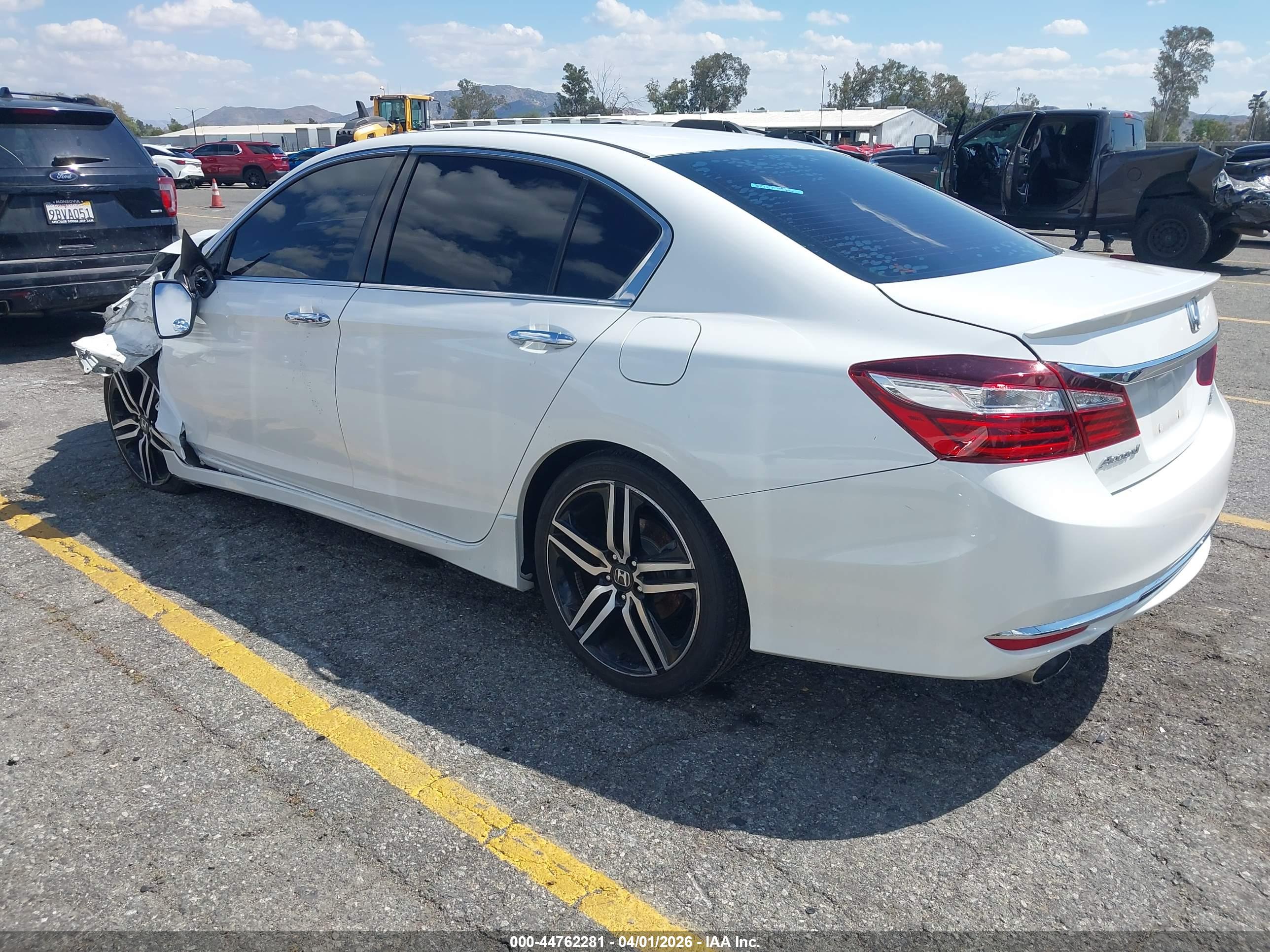 HONDA ACCORD image 3