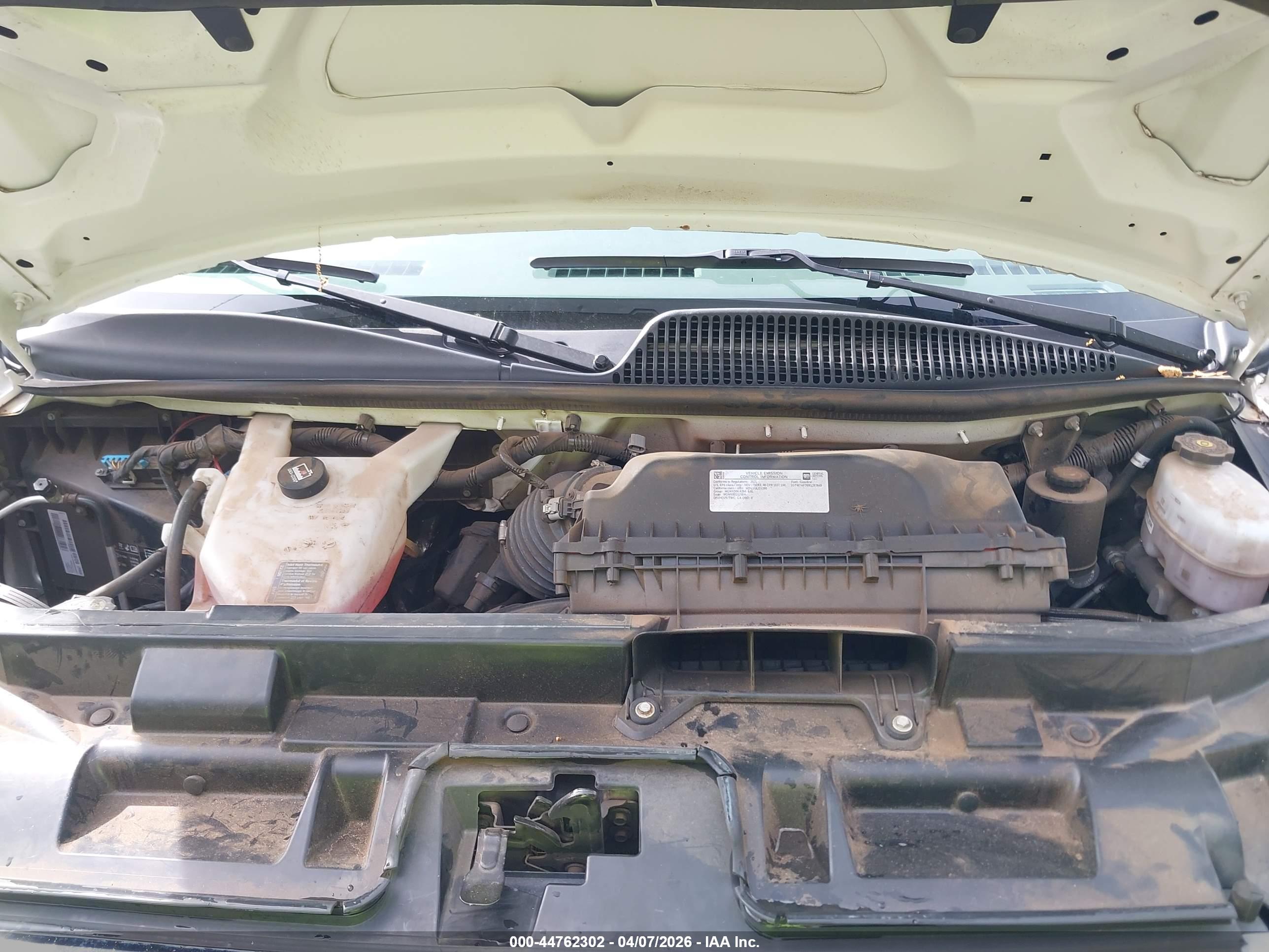 GMC SAVANA image 10