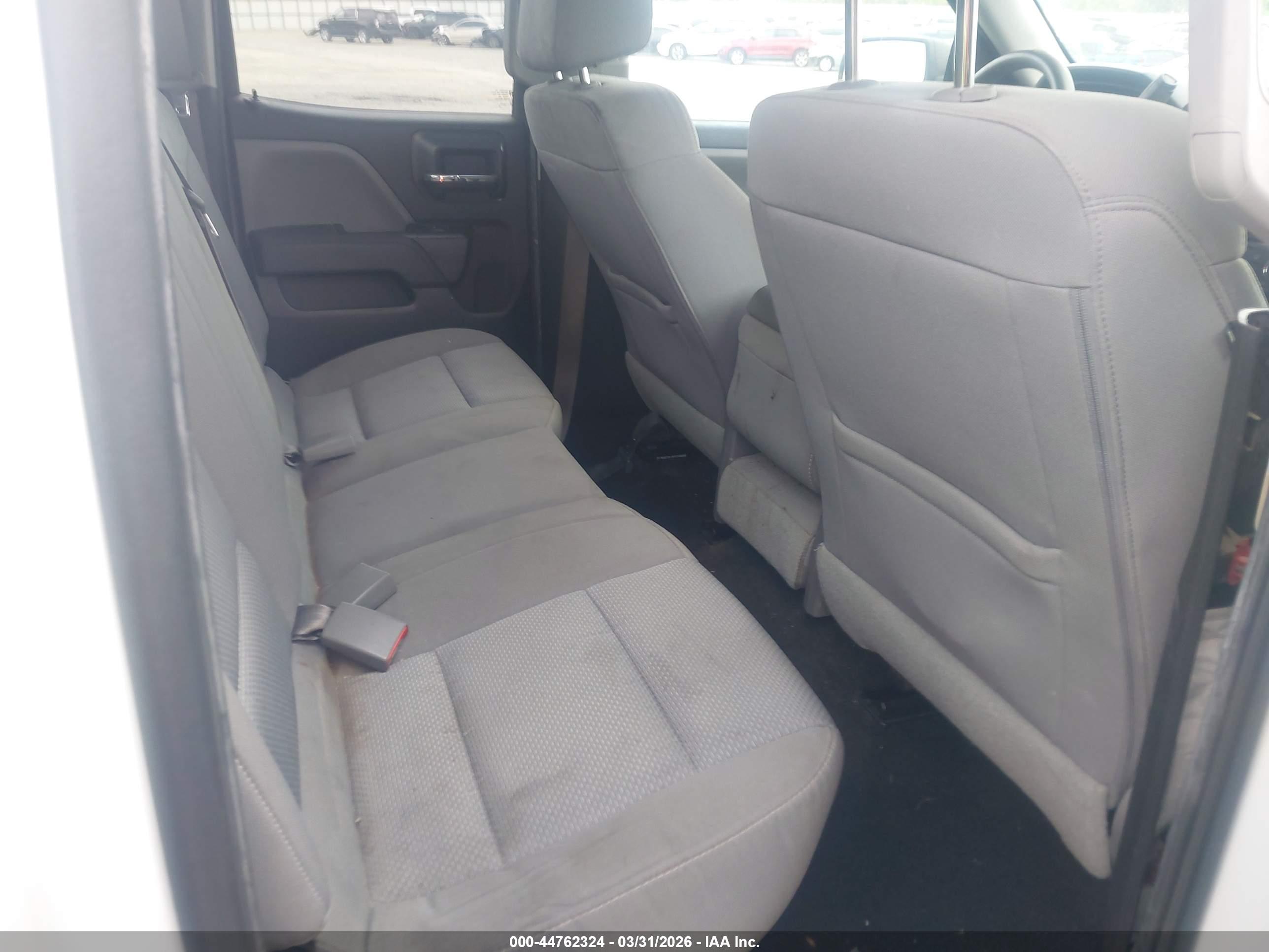 CHEVROLET SILVERADO image 8