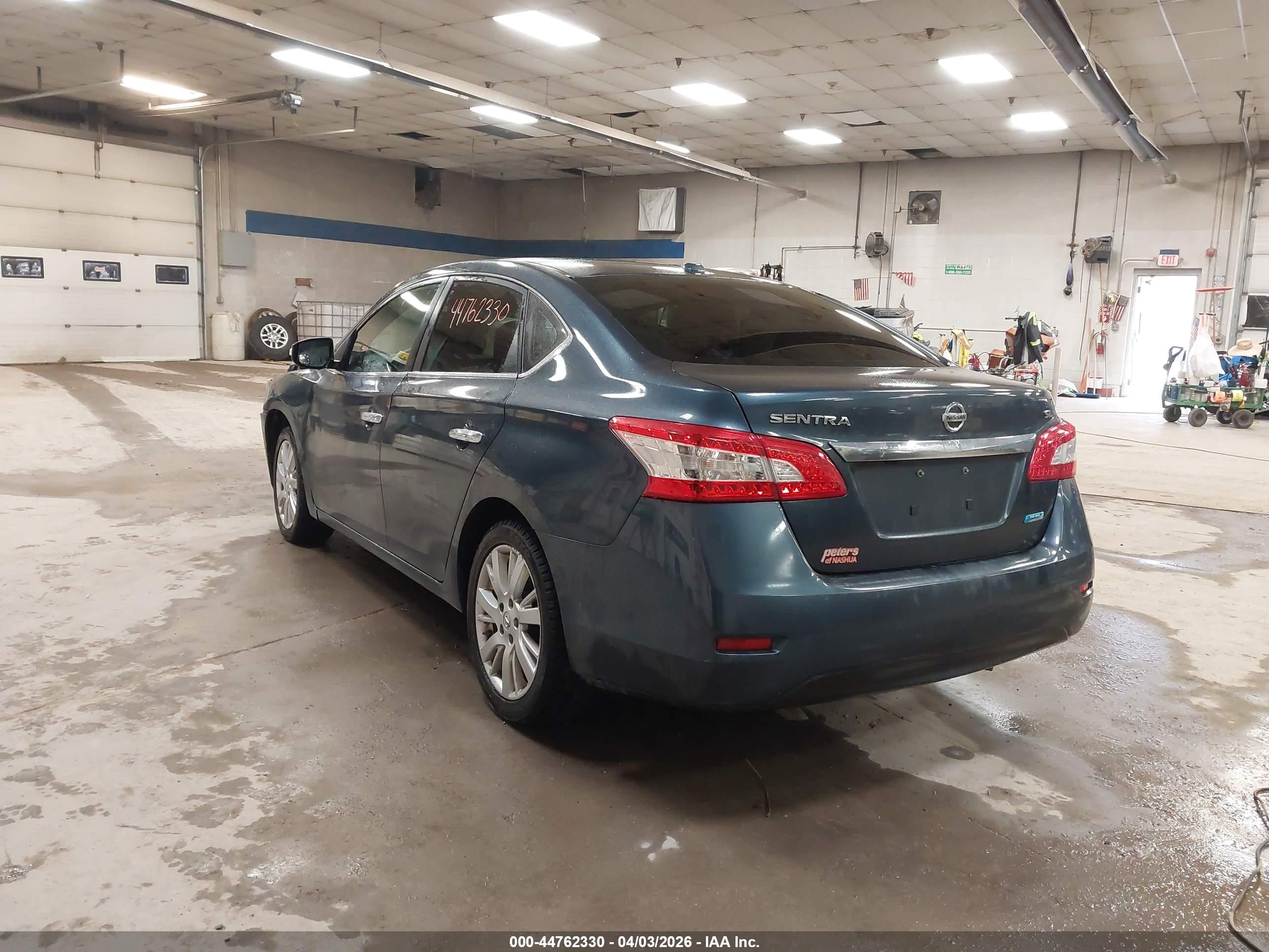 NISSAN SENTRA image 3