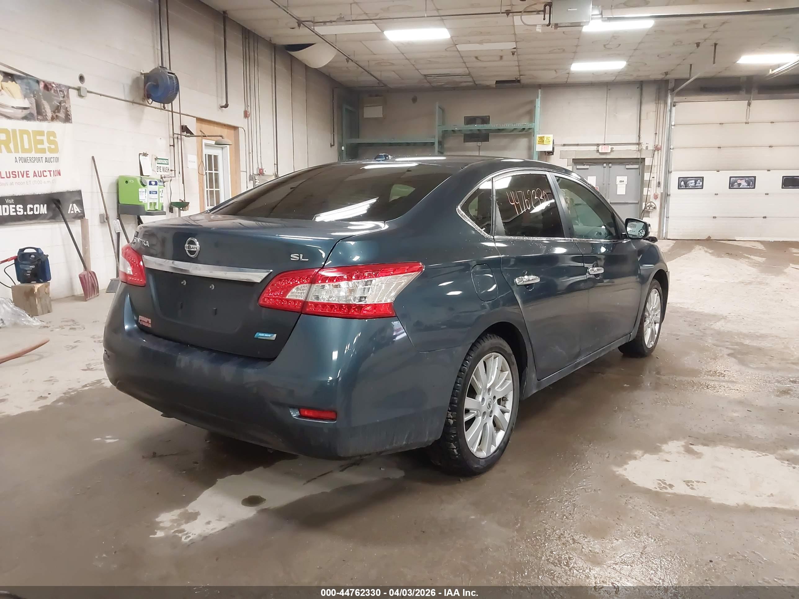 NISSAN SENTRA image 4