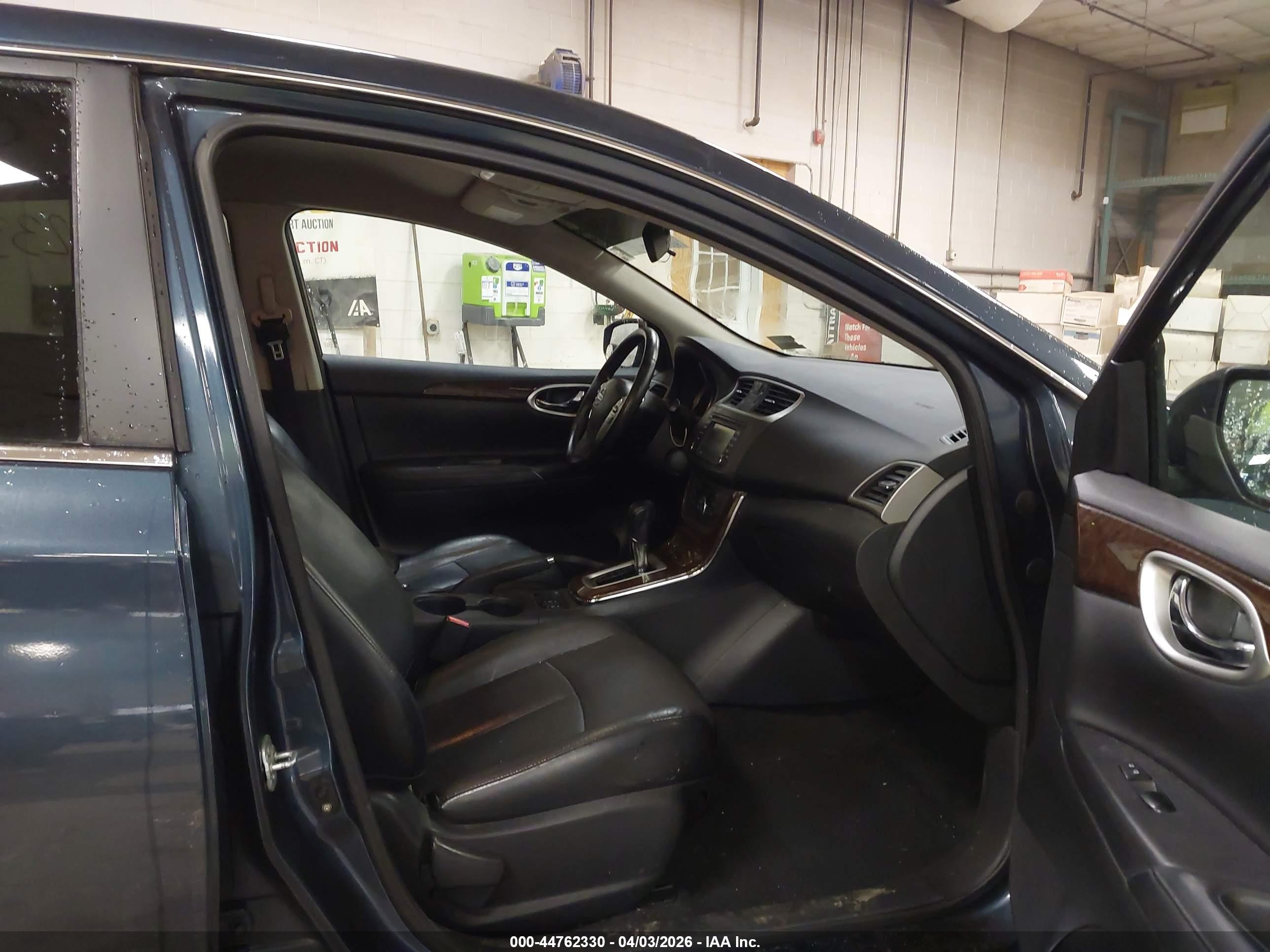 NISSAN SENTRA image 5