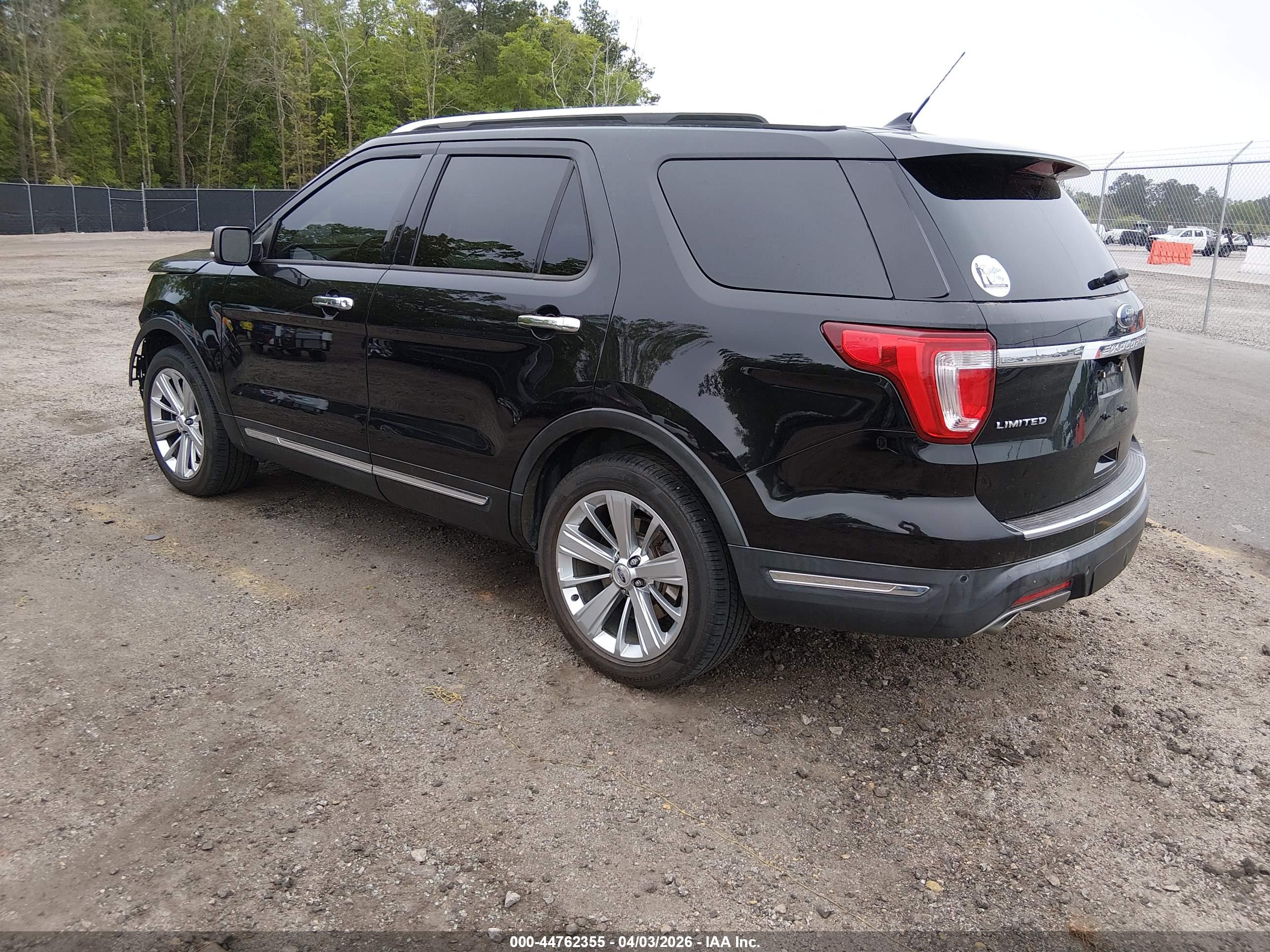 FORD EXPLORER image 3