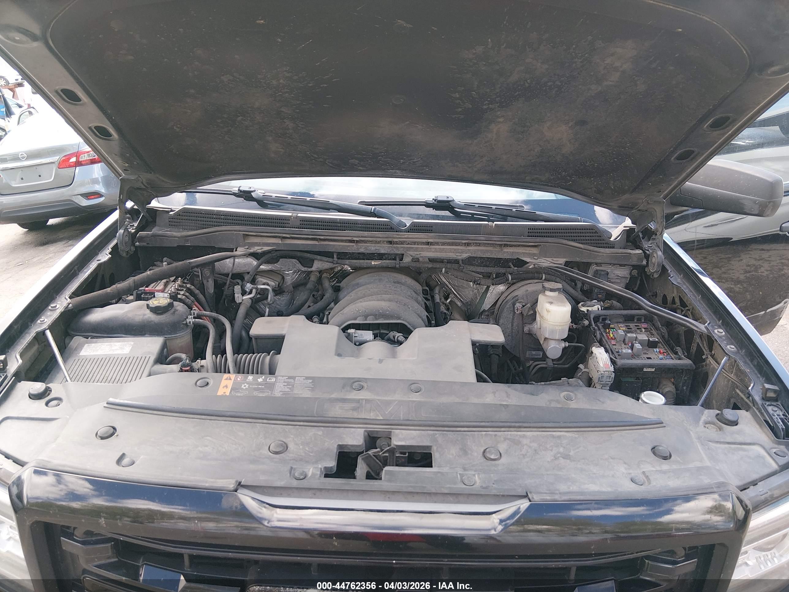 GMC SIERRA image 10
