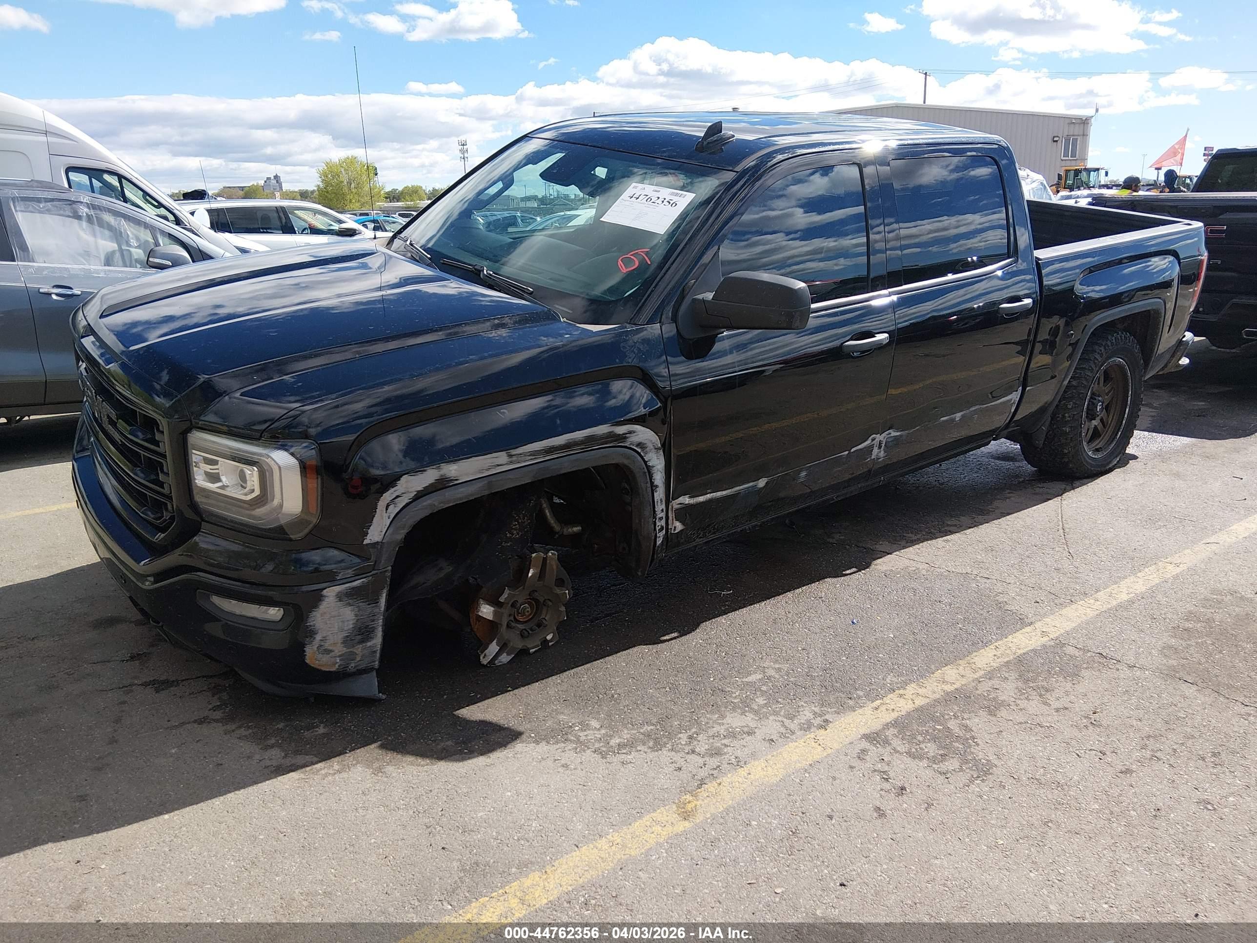 GMC SIERRA image 2