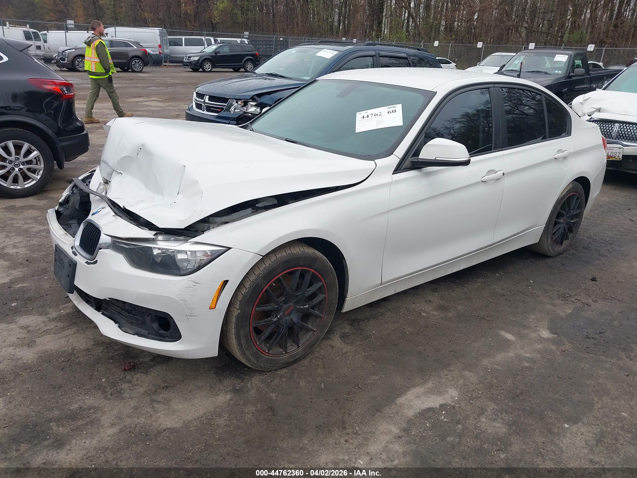 BMW 320I image 2