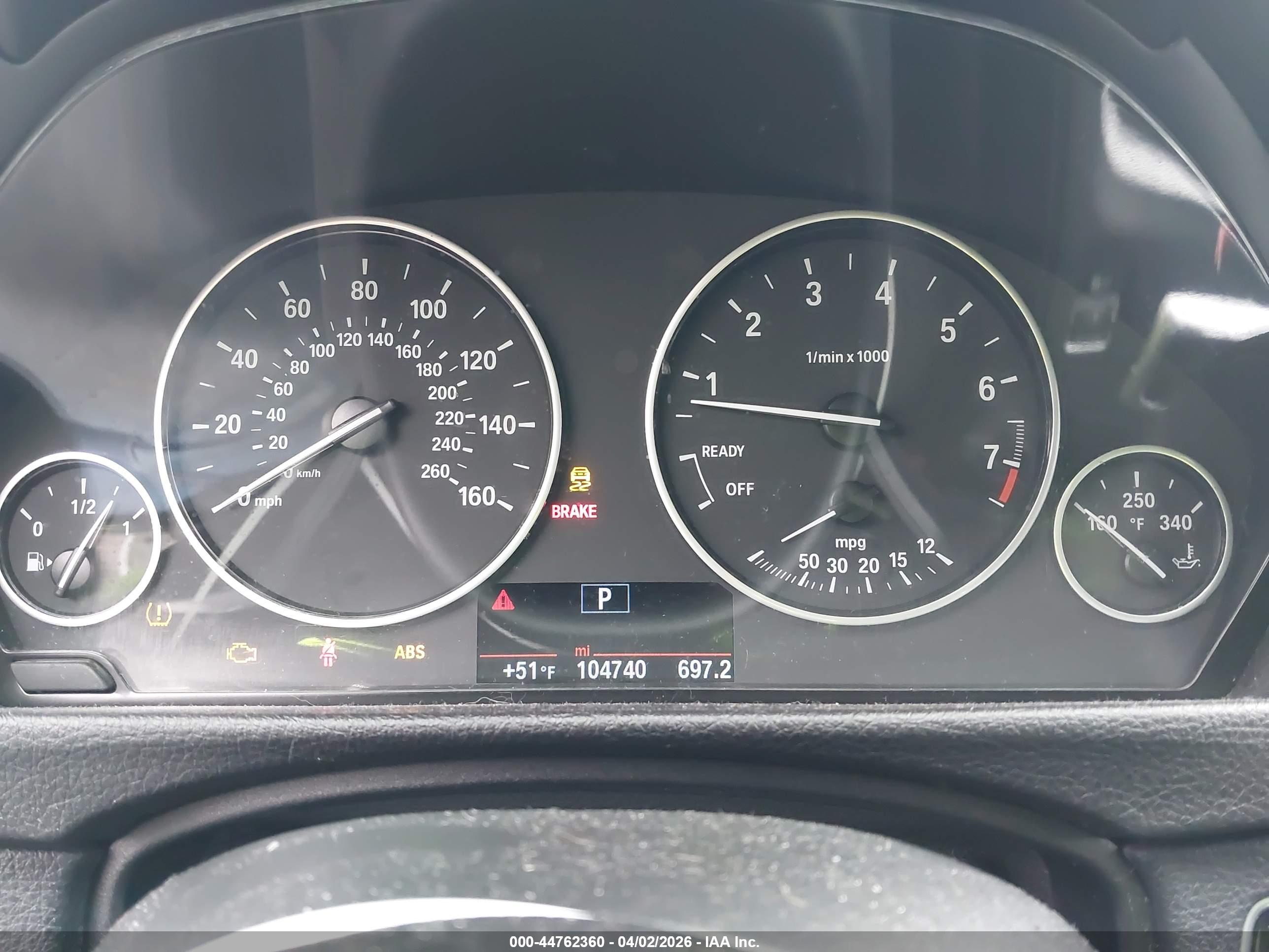 BMW 320I image 7