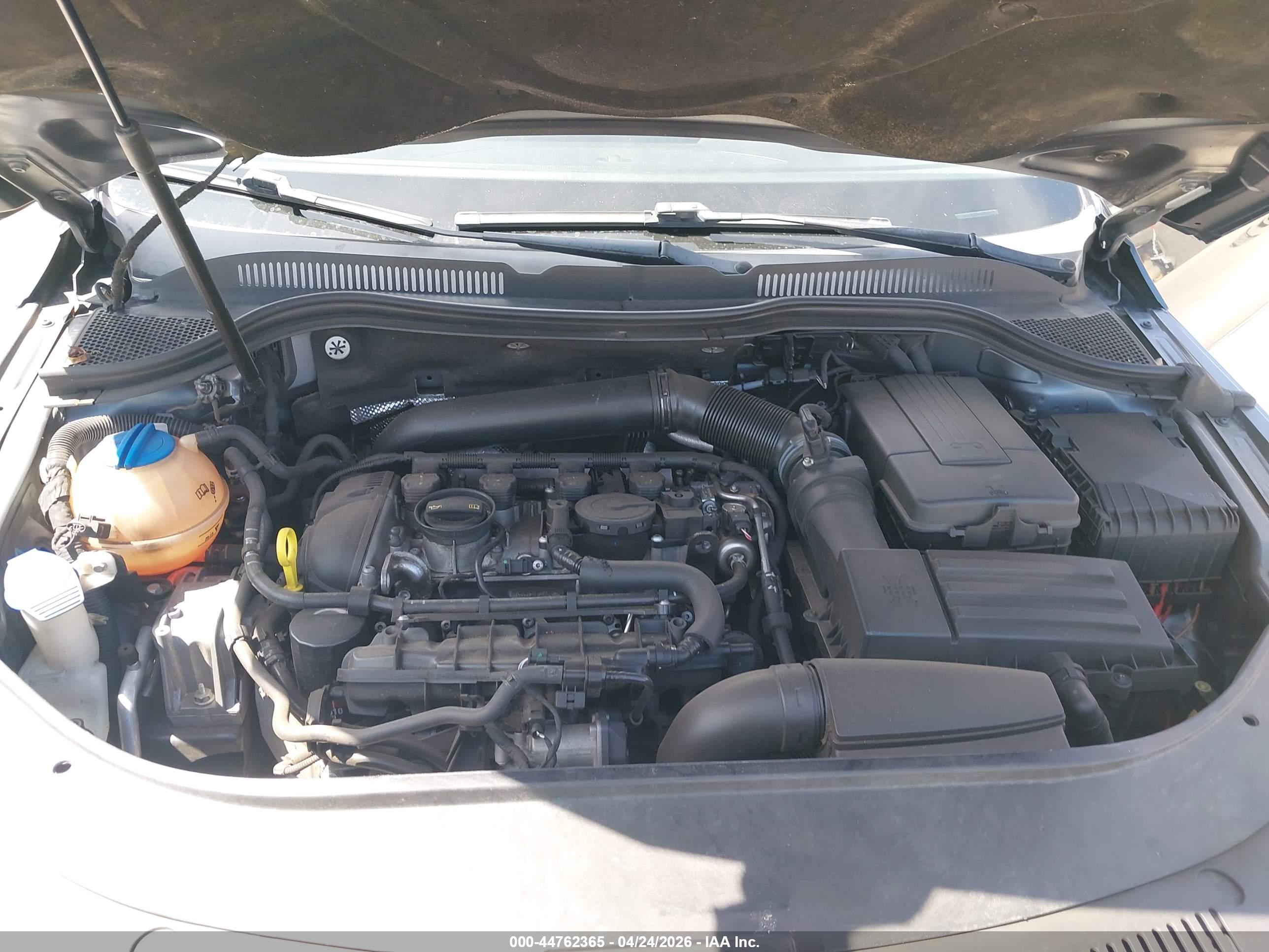 VOLKSWAGEN CC image 10