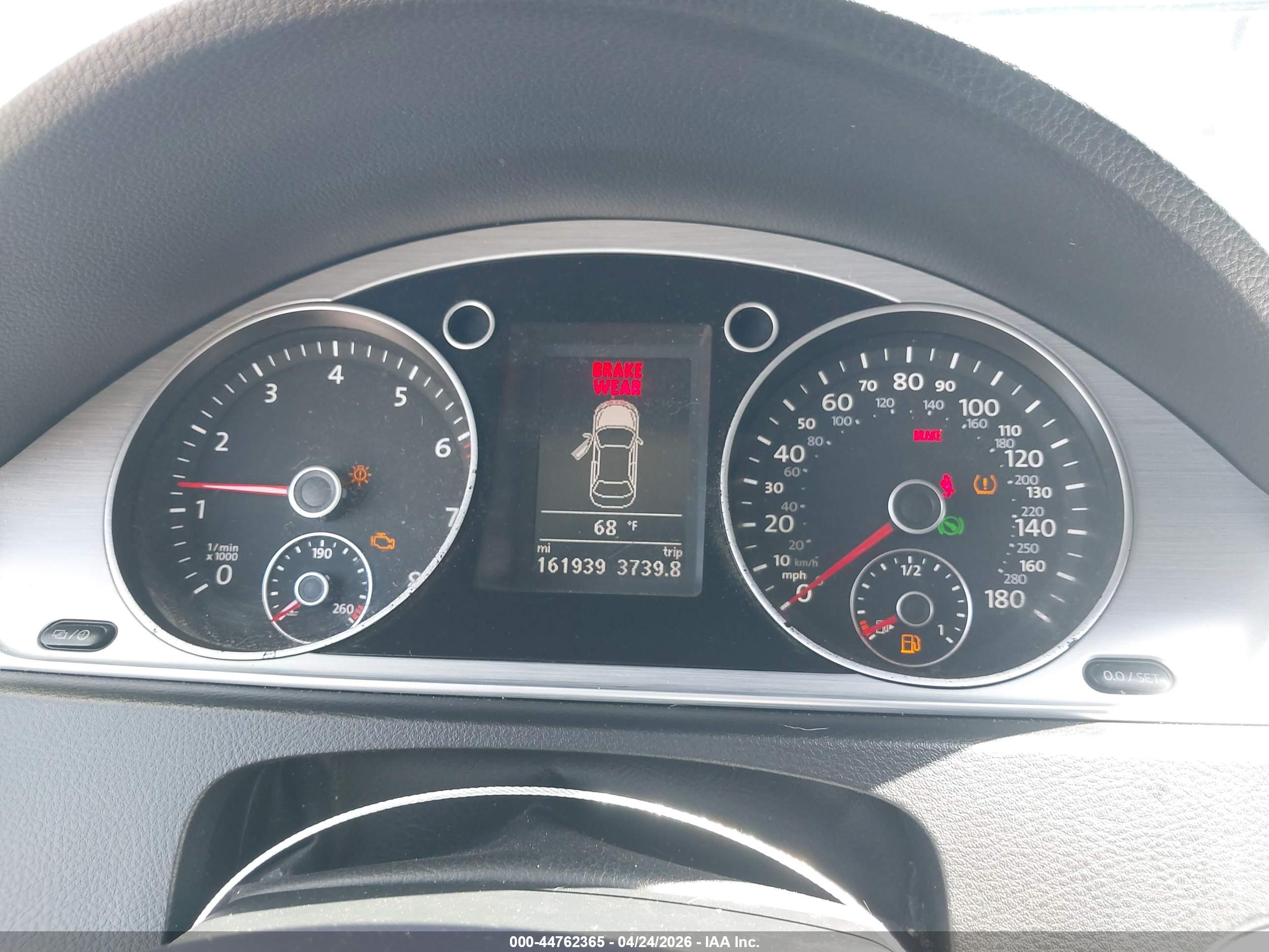 VOLKSWAGEN CC image 7