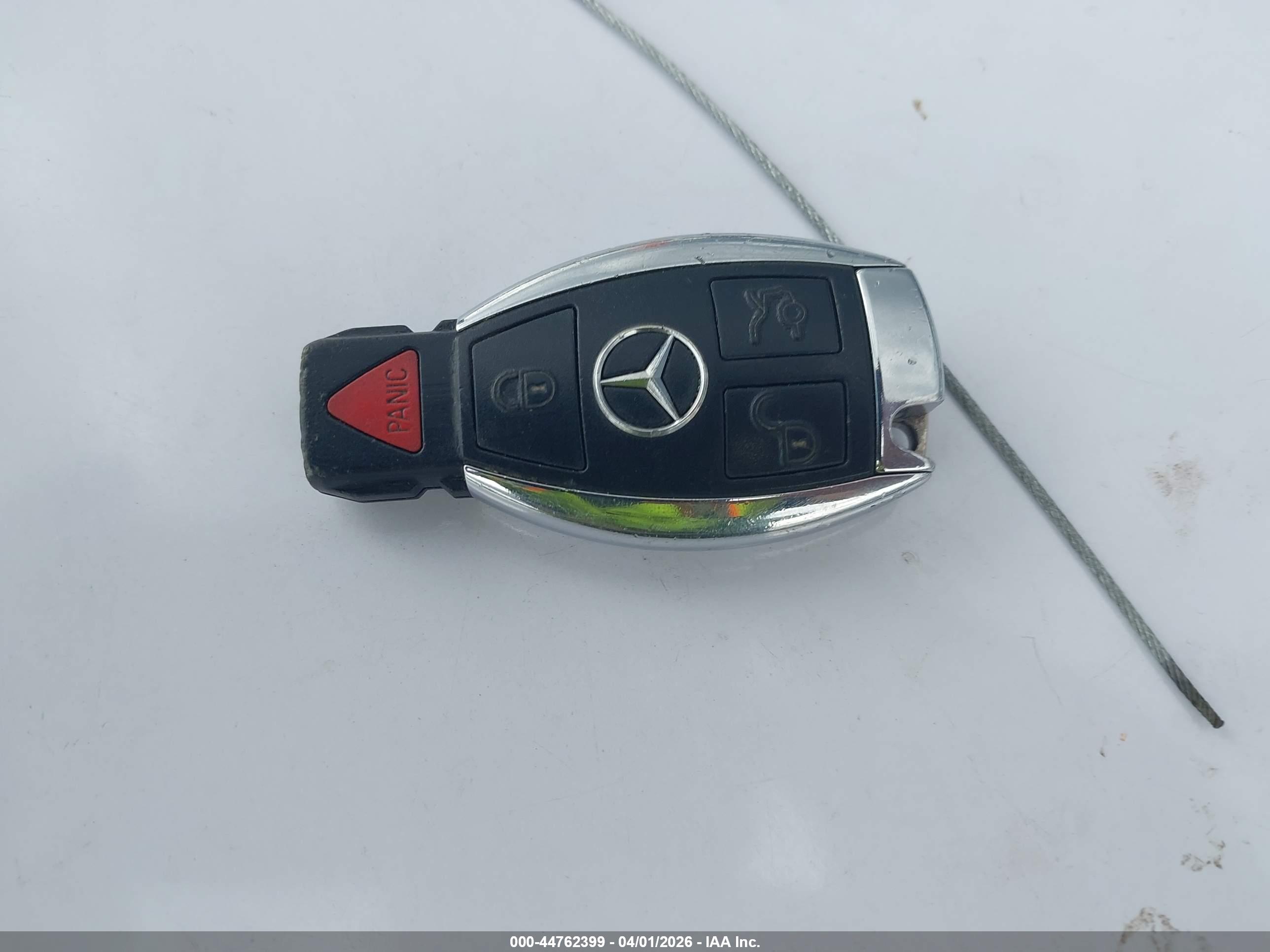 MERCEDES-BENZ E image 11