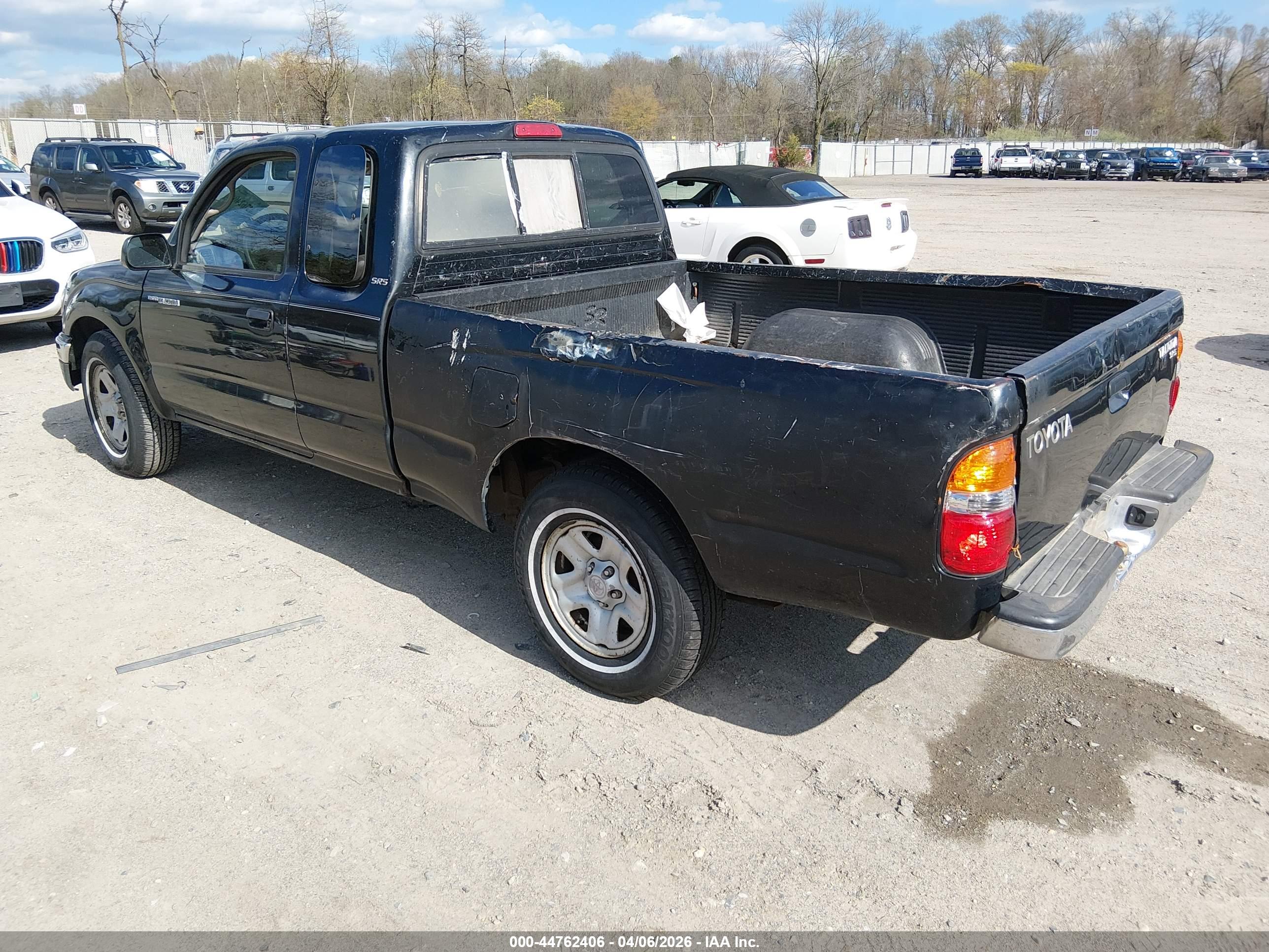 TOYOTA TACOMA image 3
