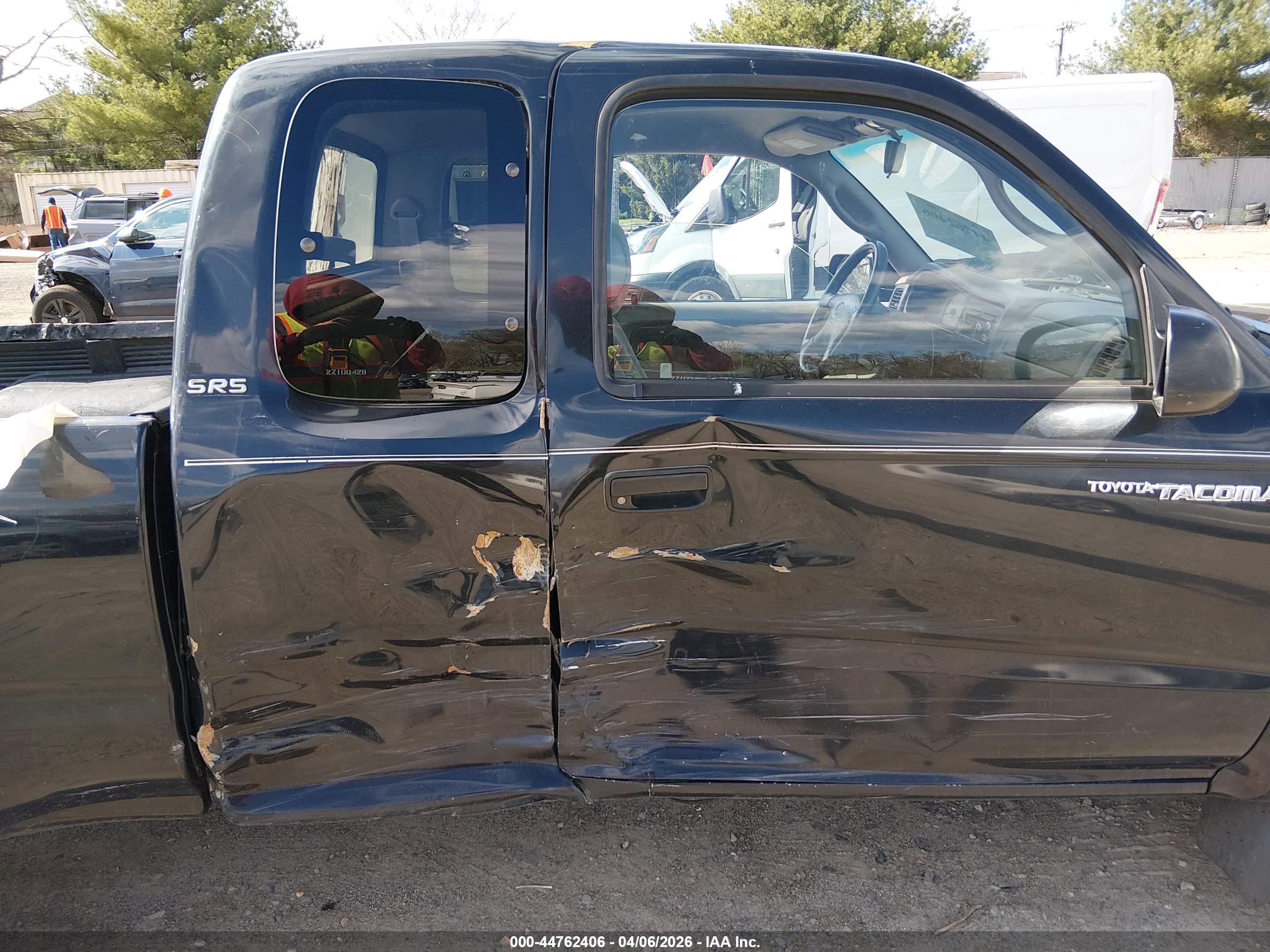 TOYOTA TACOMA image 8