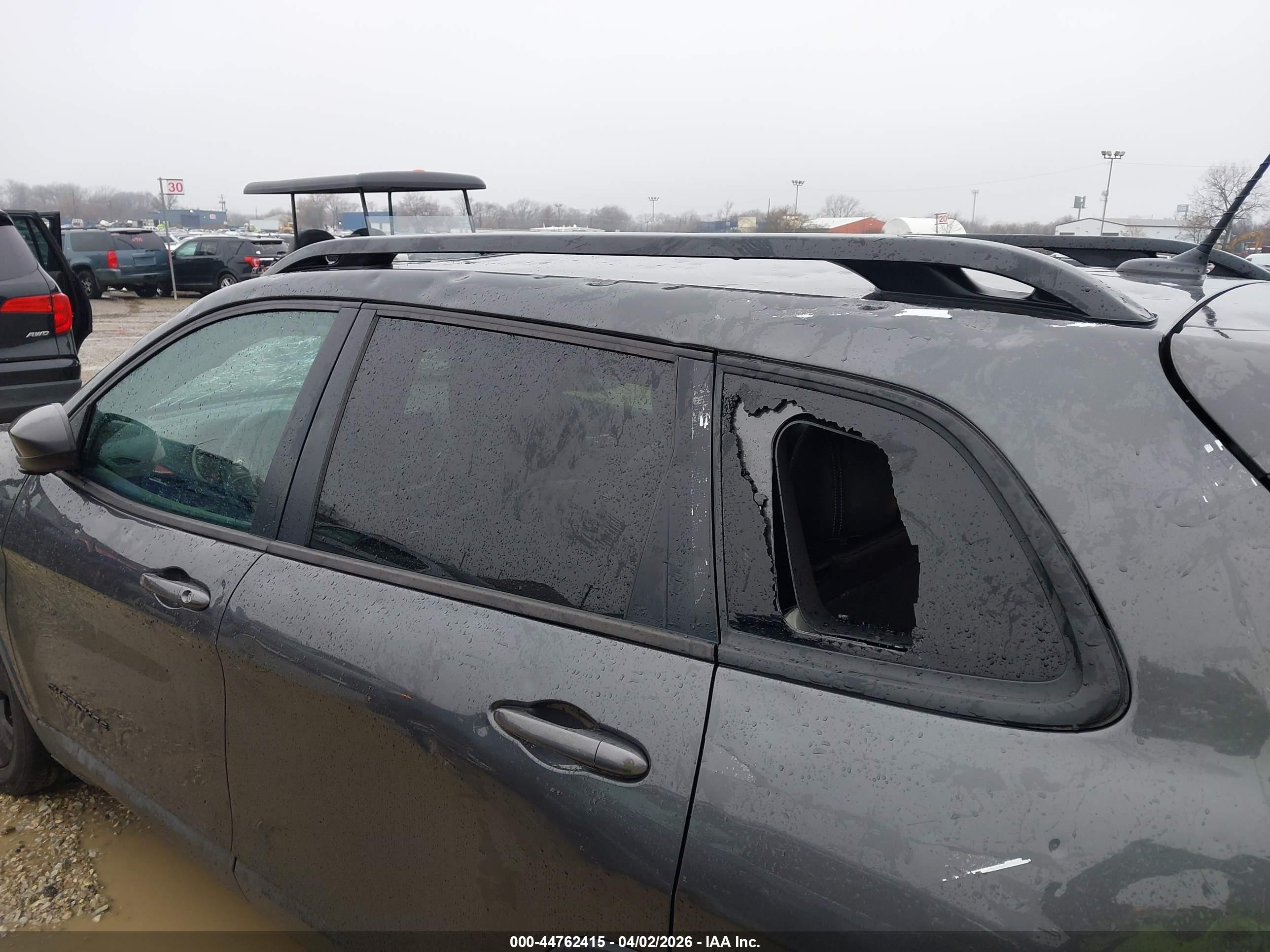 JEEP CHEROKEE image 6