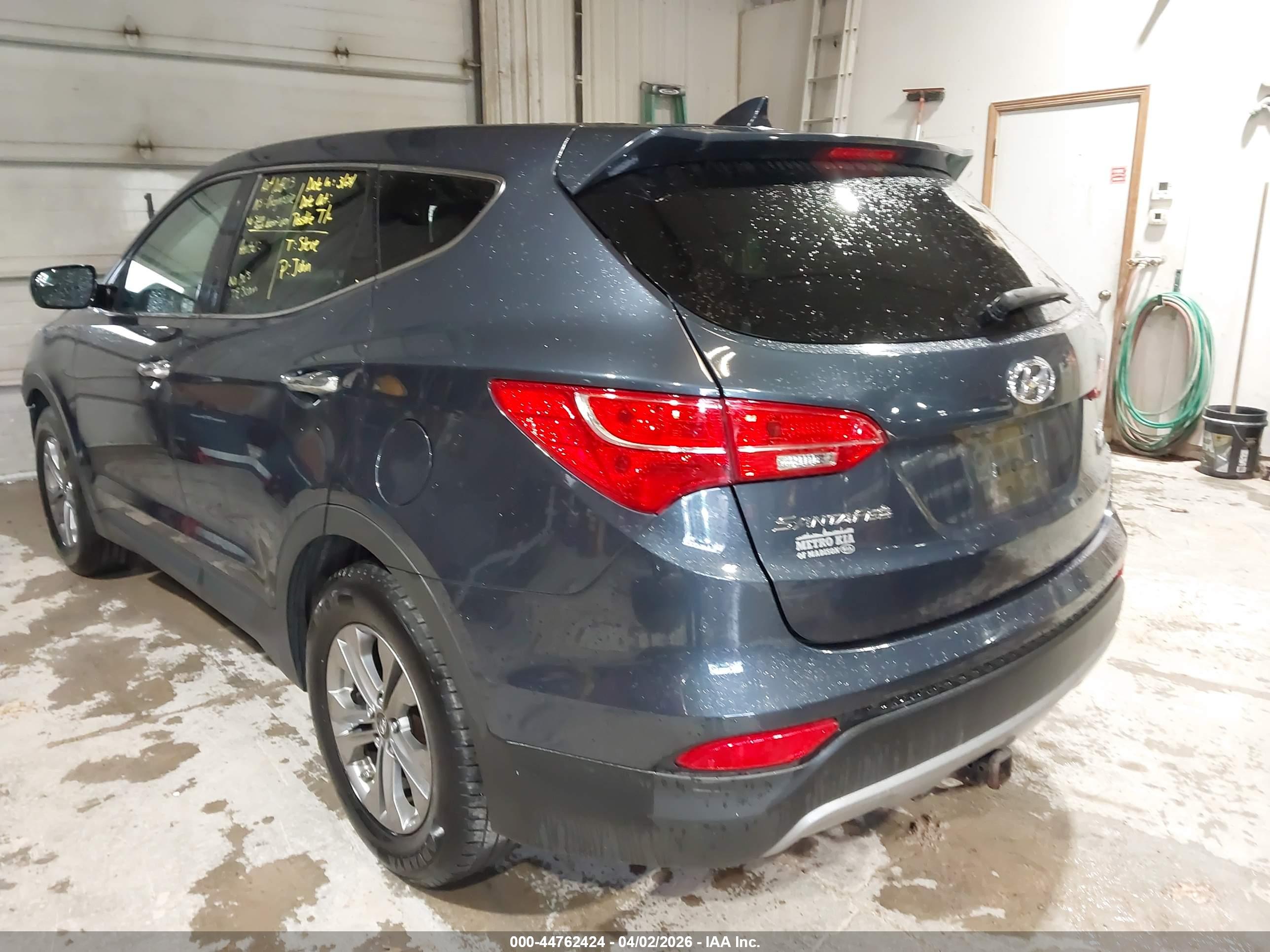 HYUNDAI SANTA image 3