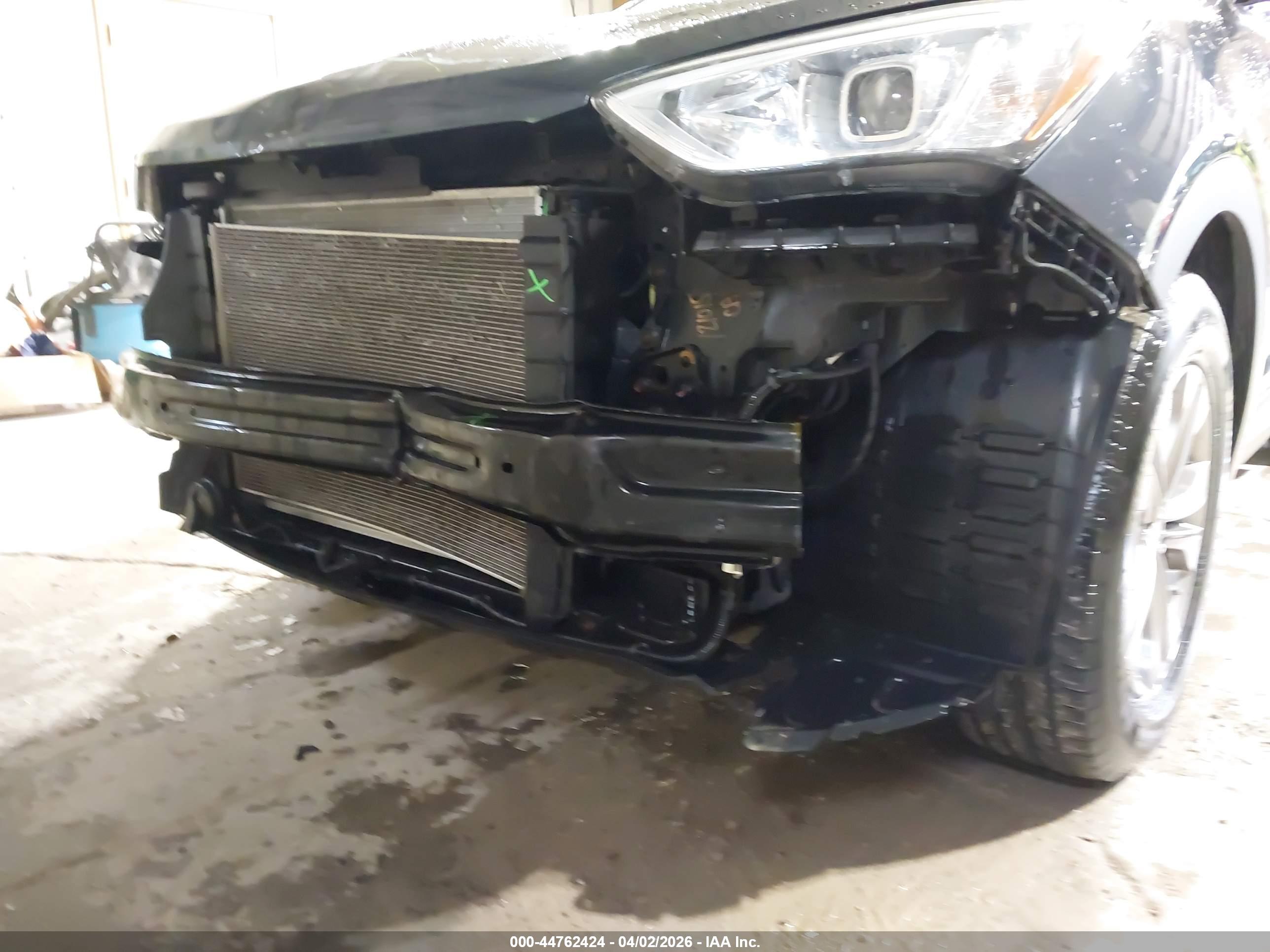 HYUNDAI SANTA image 6