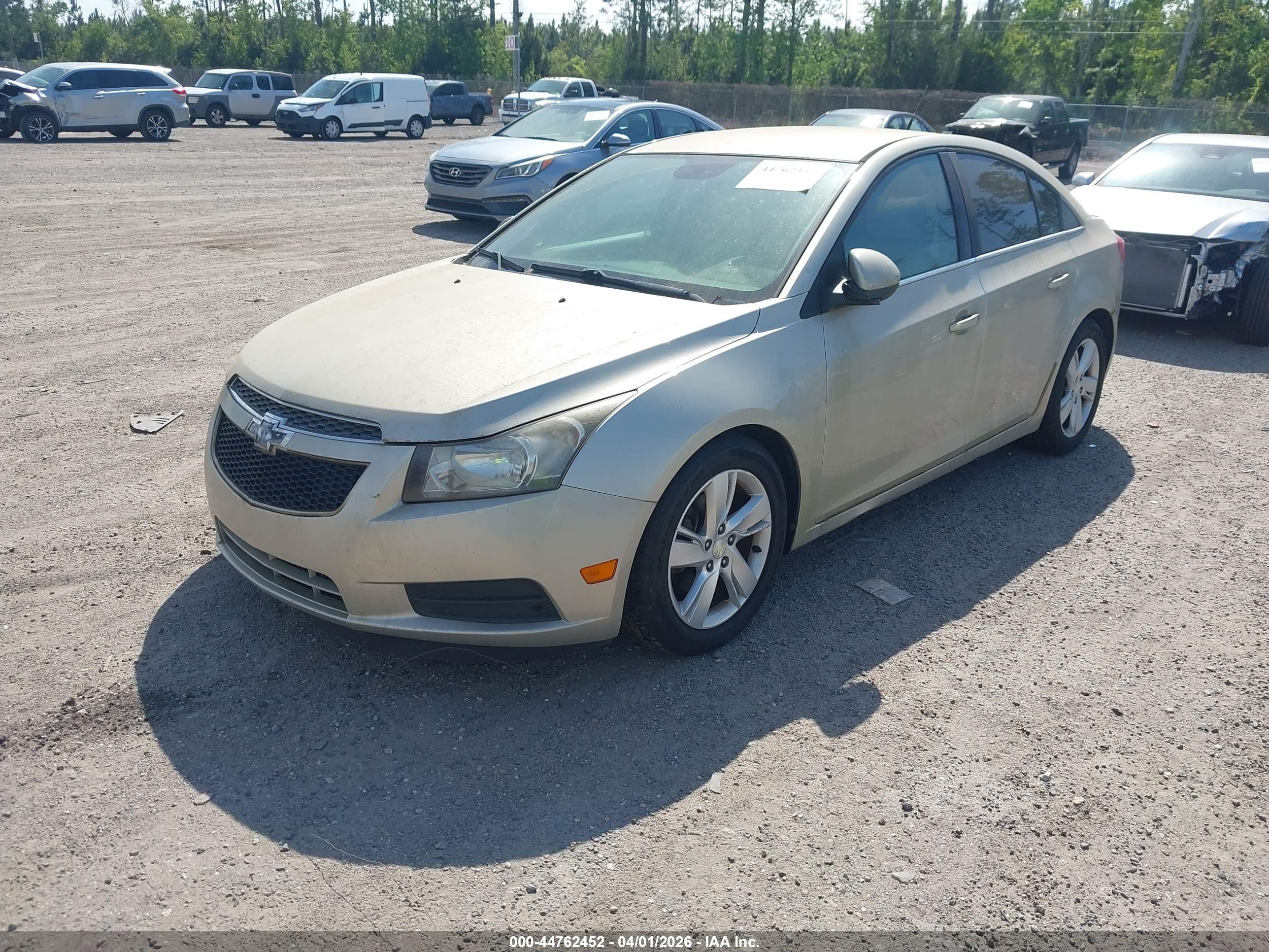 CHEVROLET CRUZE image 2