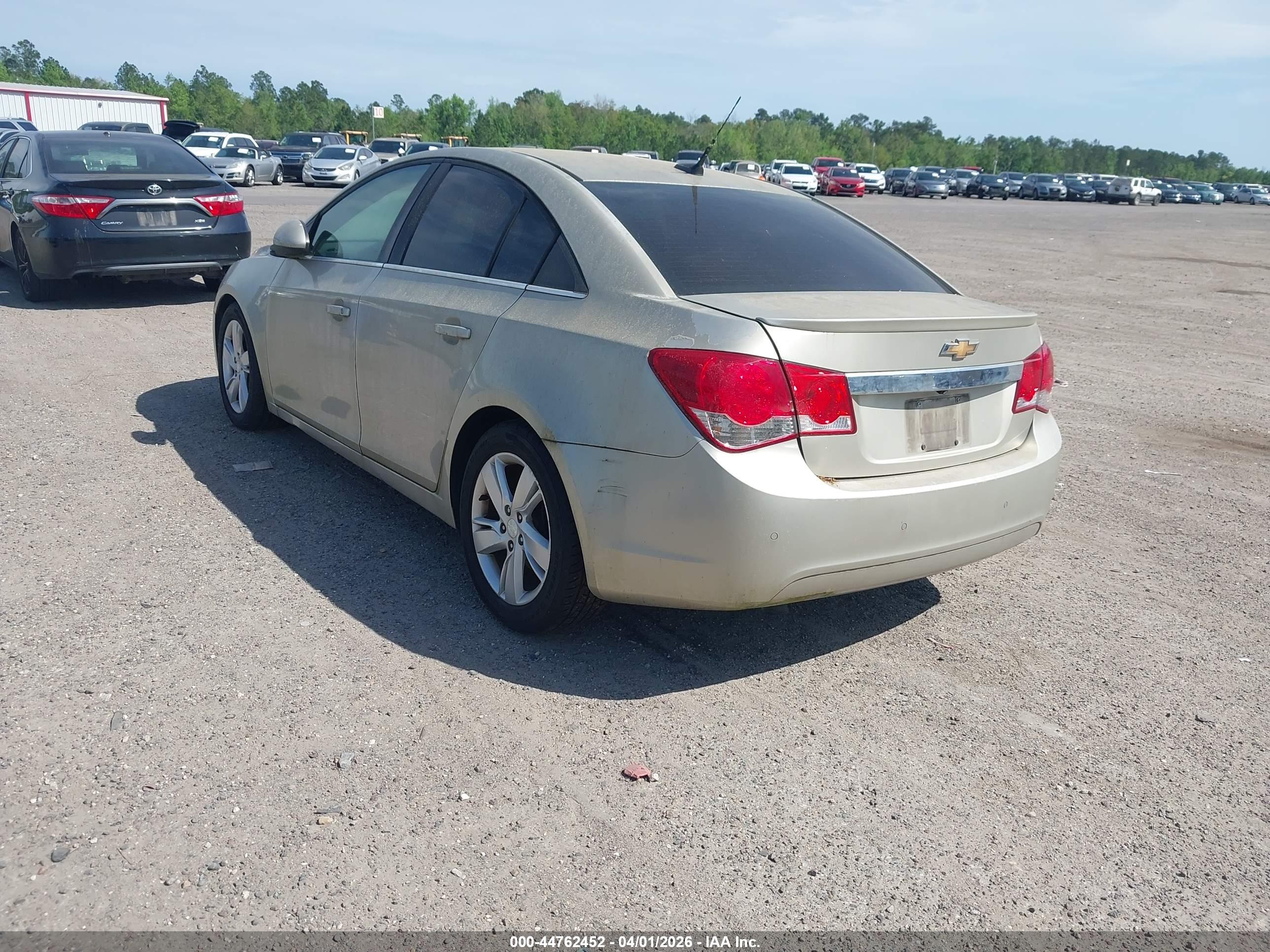 CHEVROLET CRUZE image 3