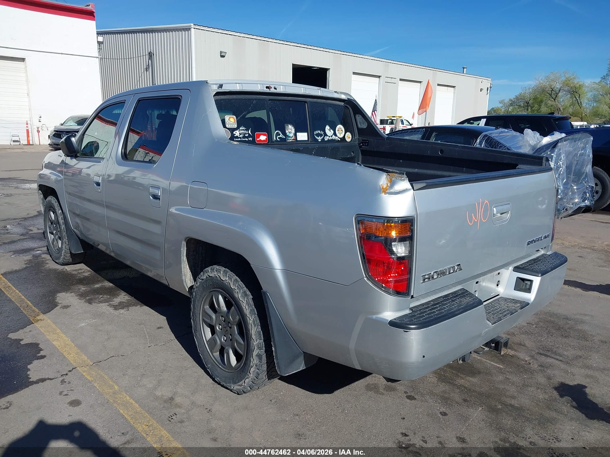 HONDA RIDGELINE image 3