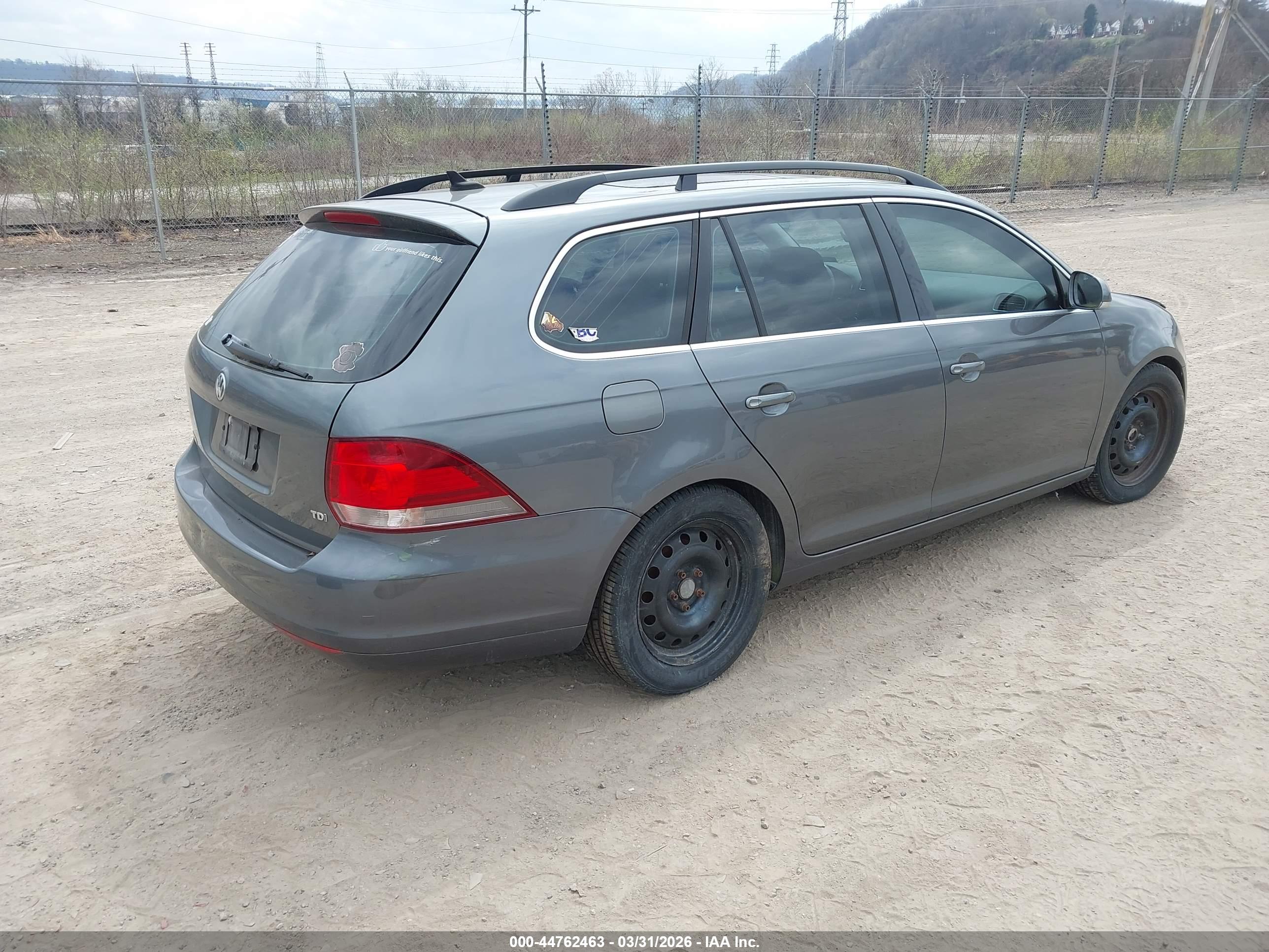 VOLKSWAGEN JETTA image 4