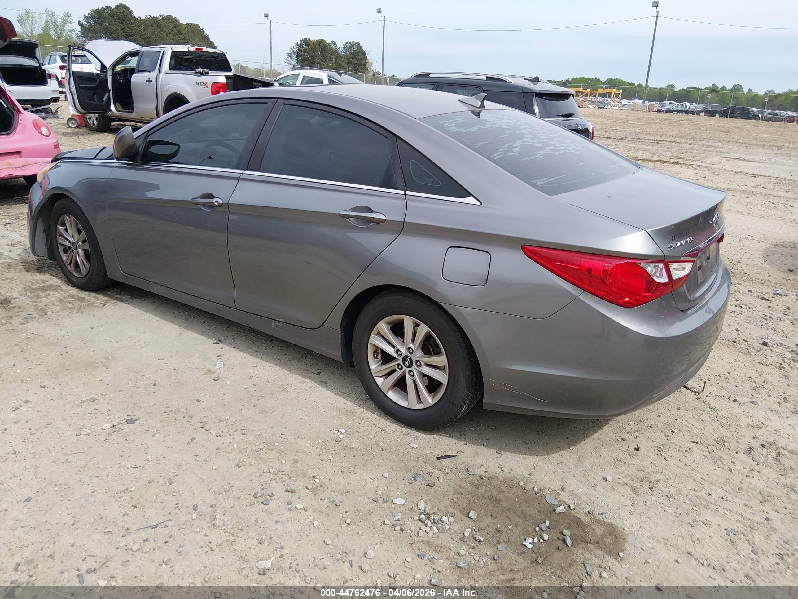 HYUNDAI SONATA image 3