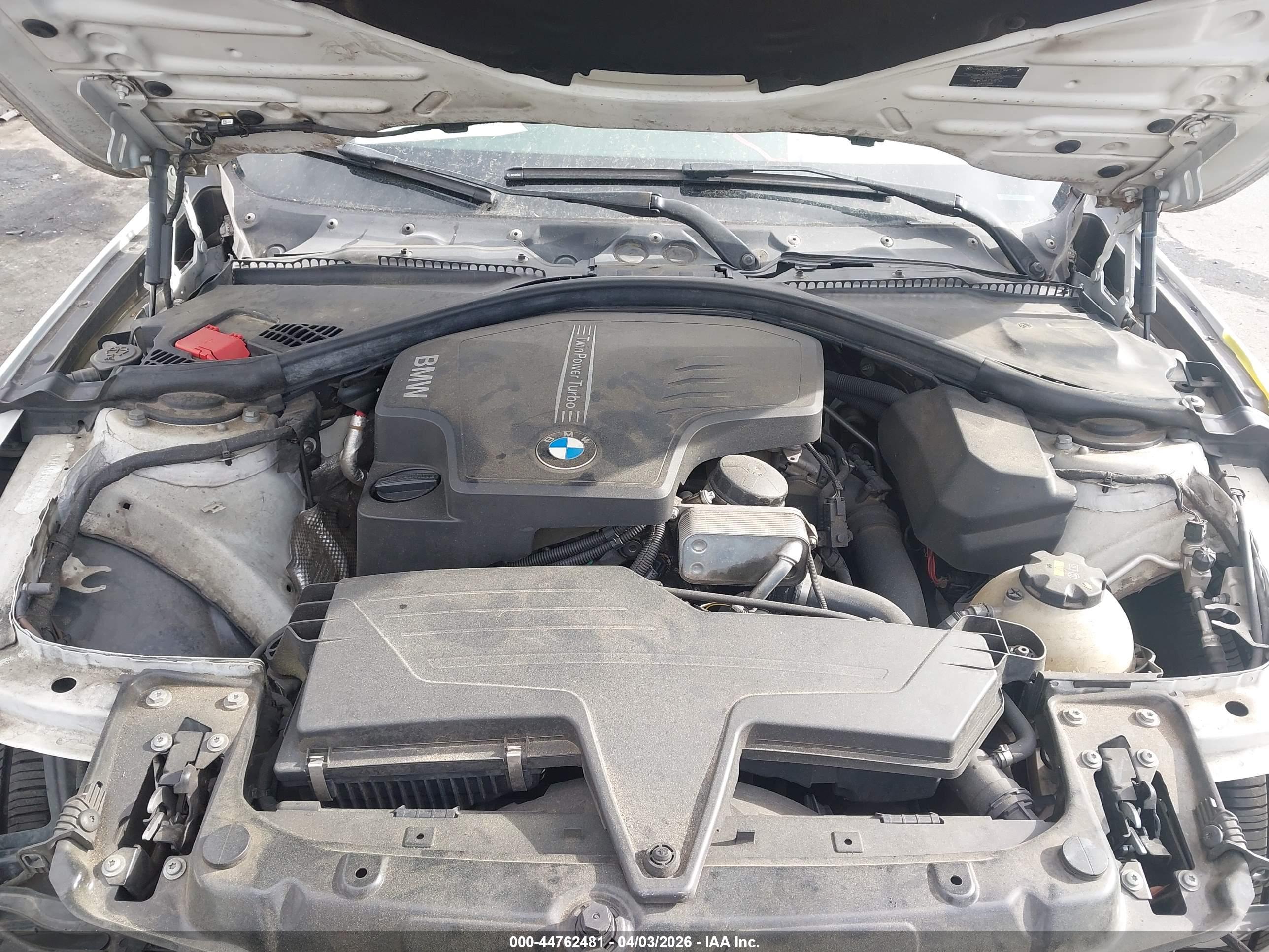 BMW 320I image 10