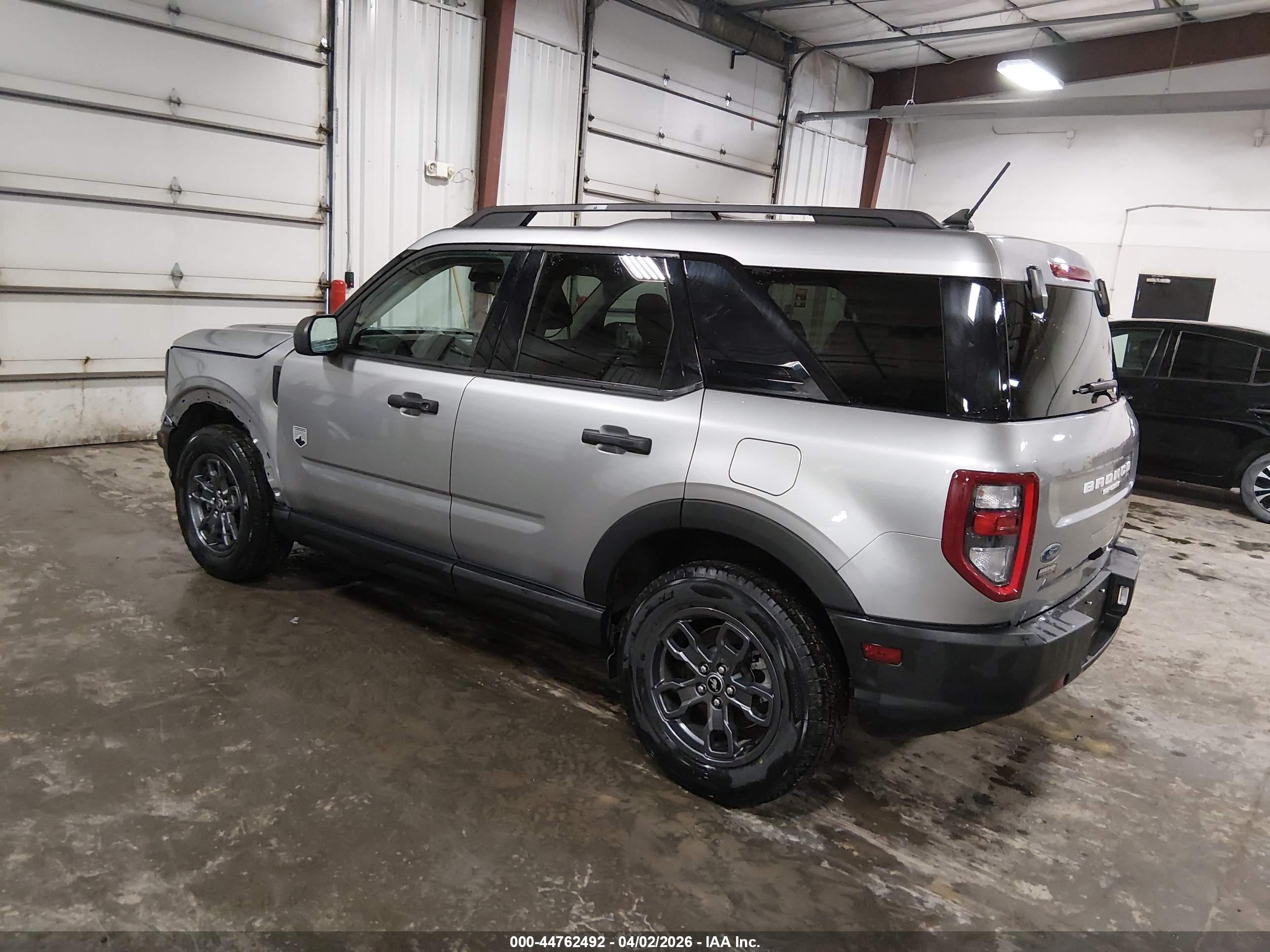 FORD BRONCO image 3