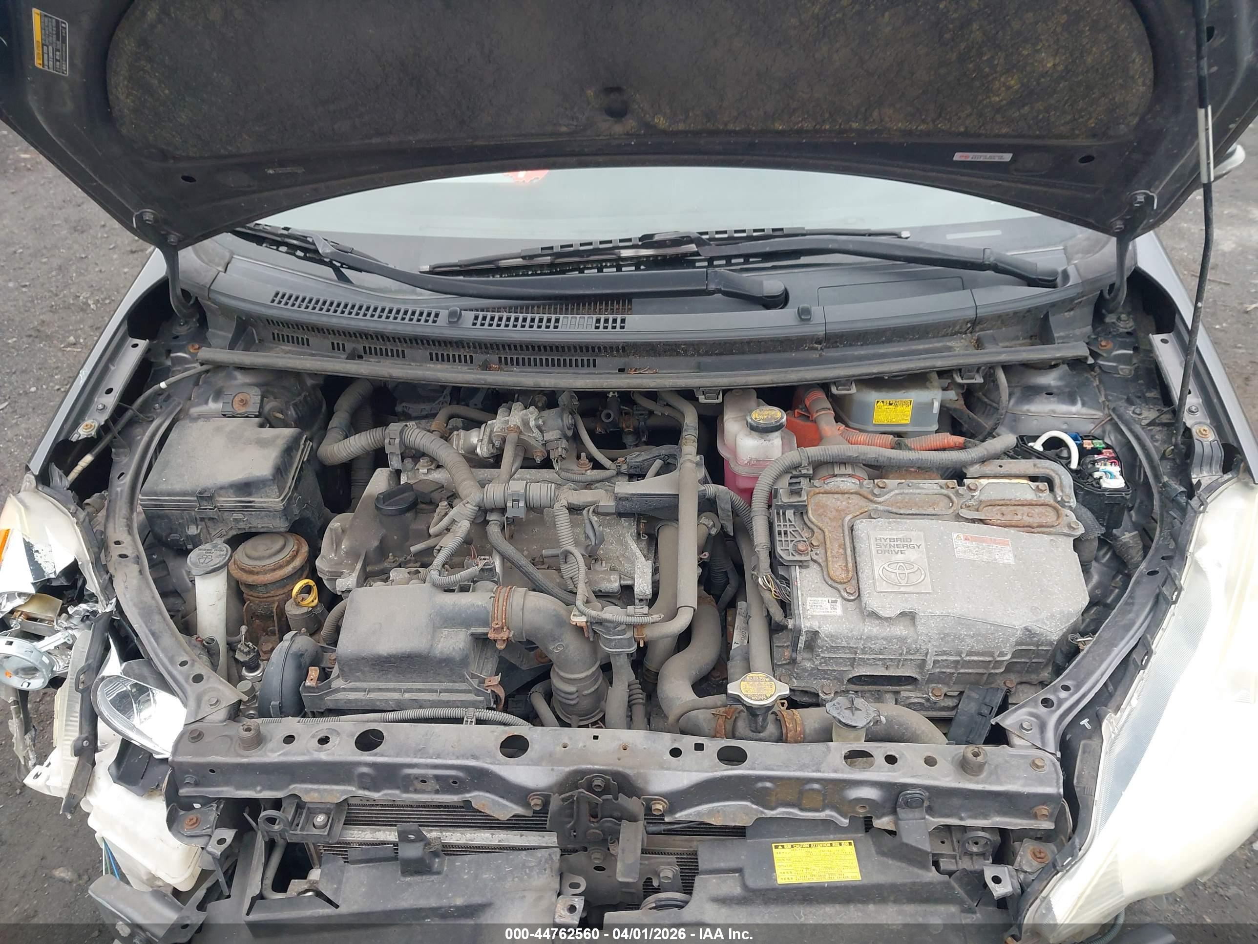 TOYOTA PRIUS image 10