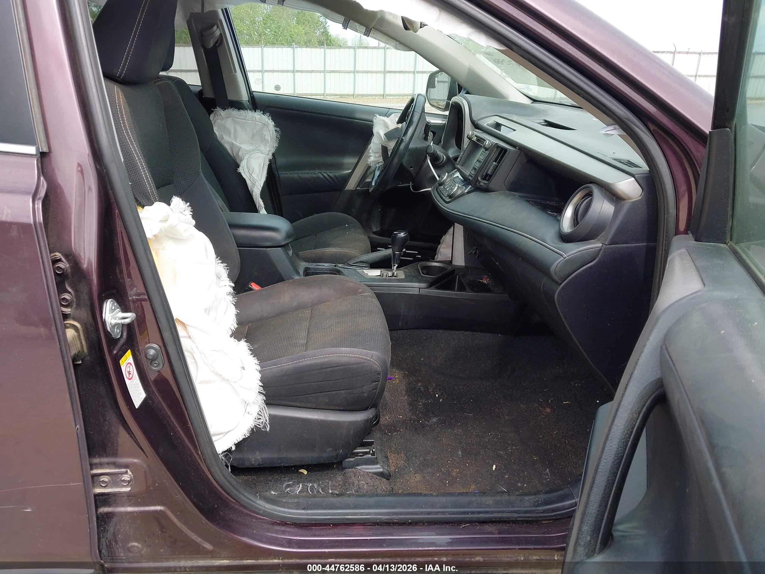 TOYOTA RAV4 image 5