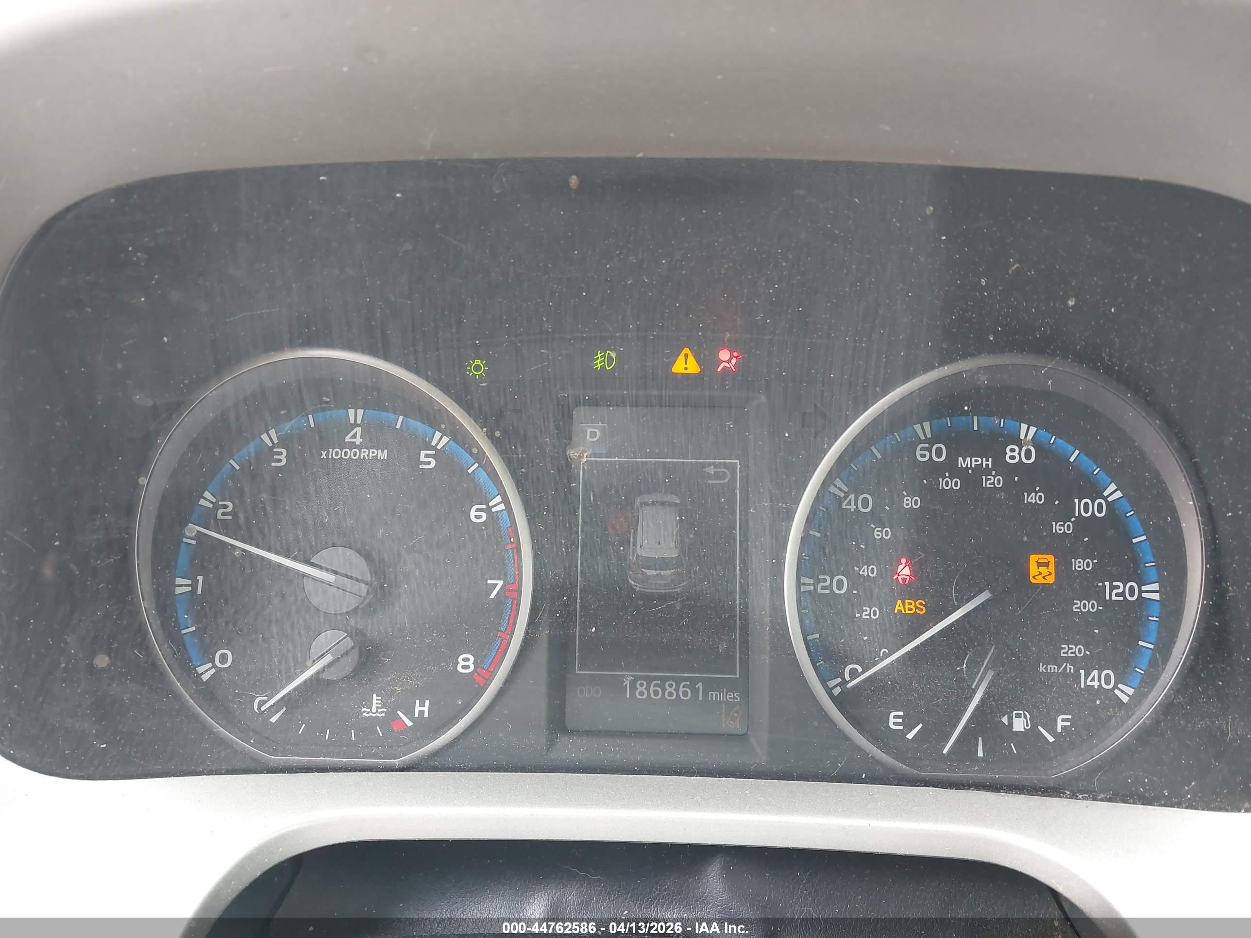 TOYOTA RAV4 image 7