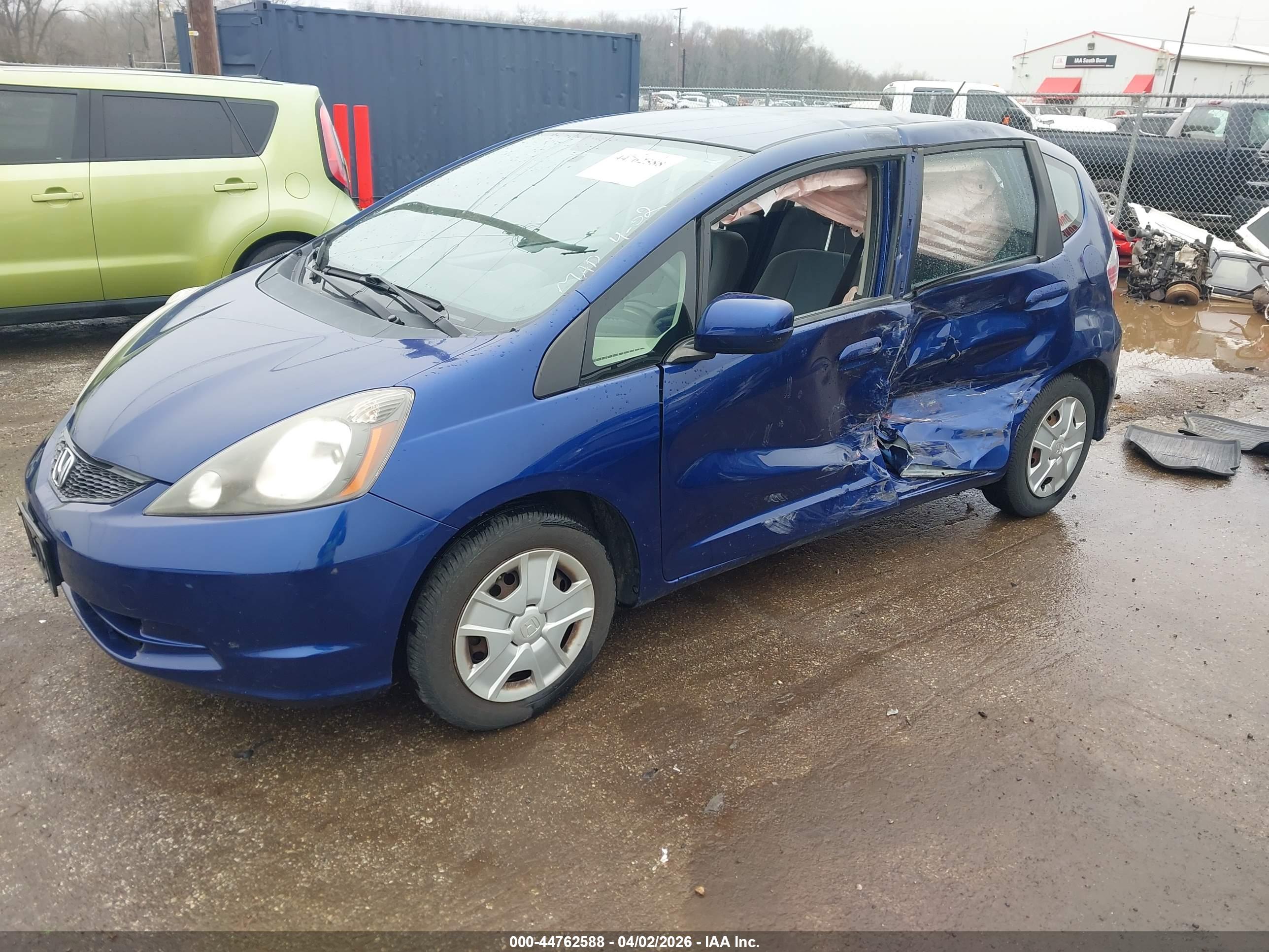 HONDA FIT image 2