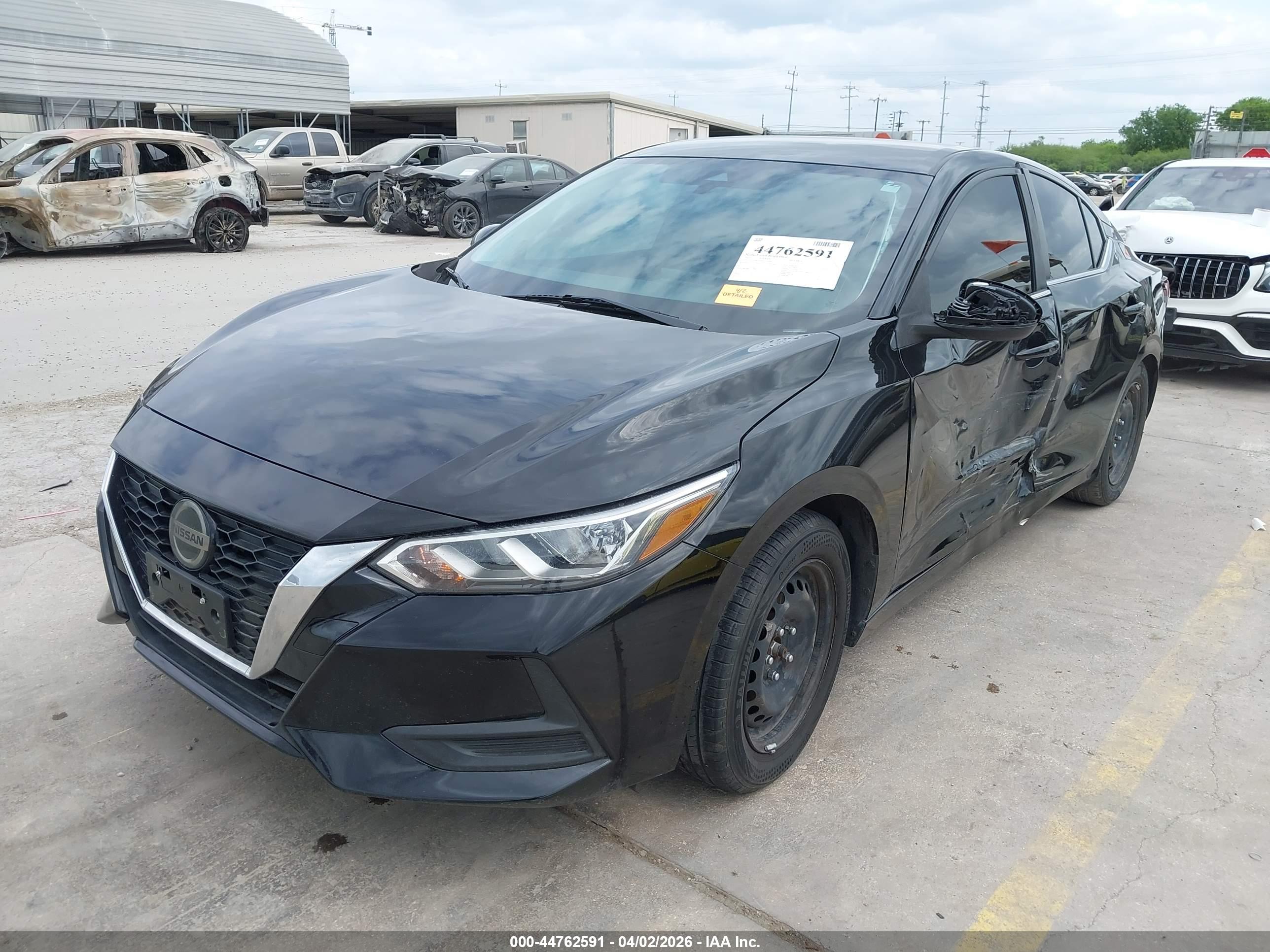 NISSAN SENTRA image 2
