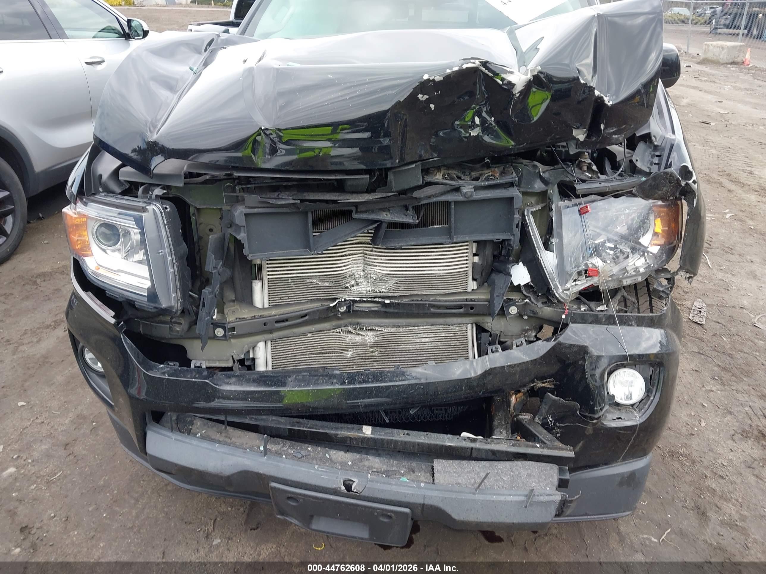 GMC CANYON image 6