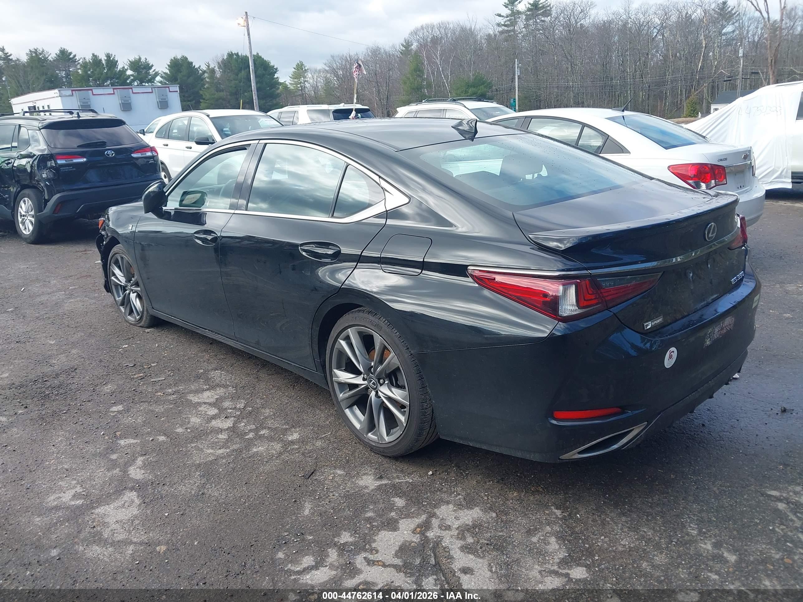 LEXUS ES image 3