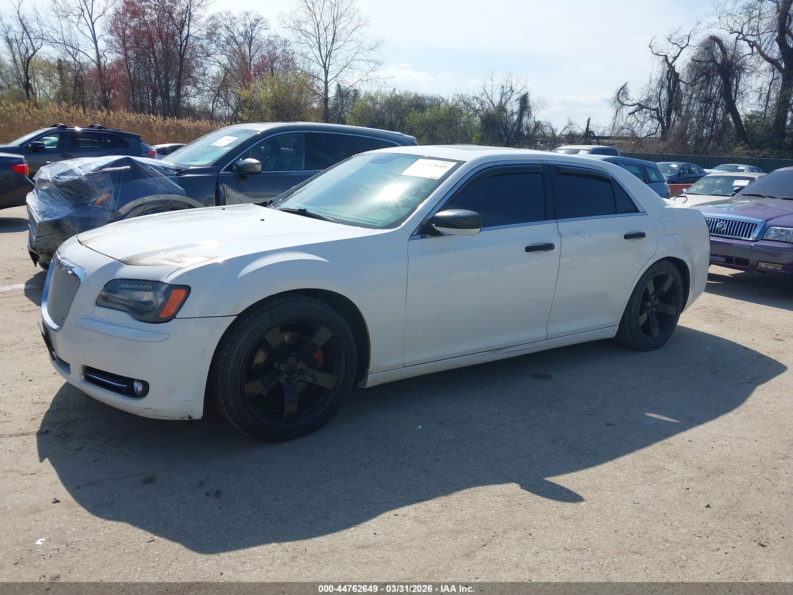 CHRYSLER 300 image 2