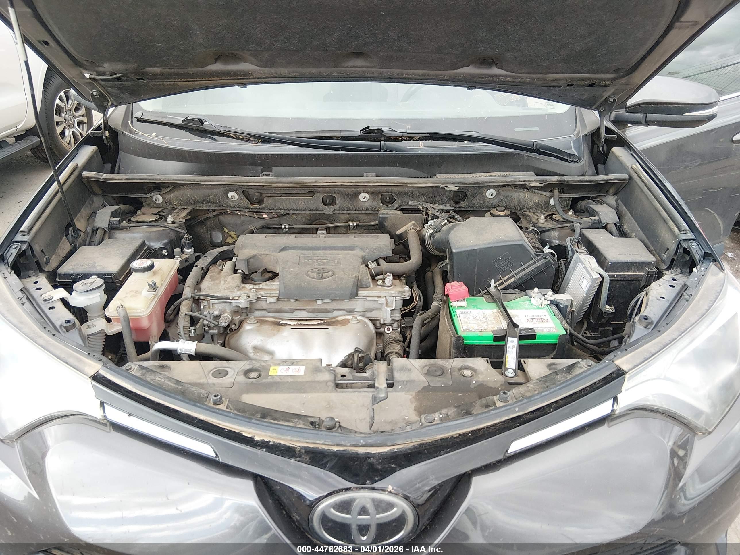 TOYOTA RAV4 image 10