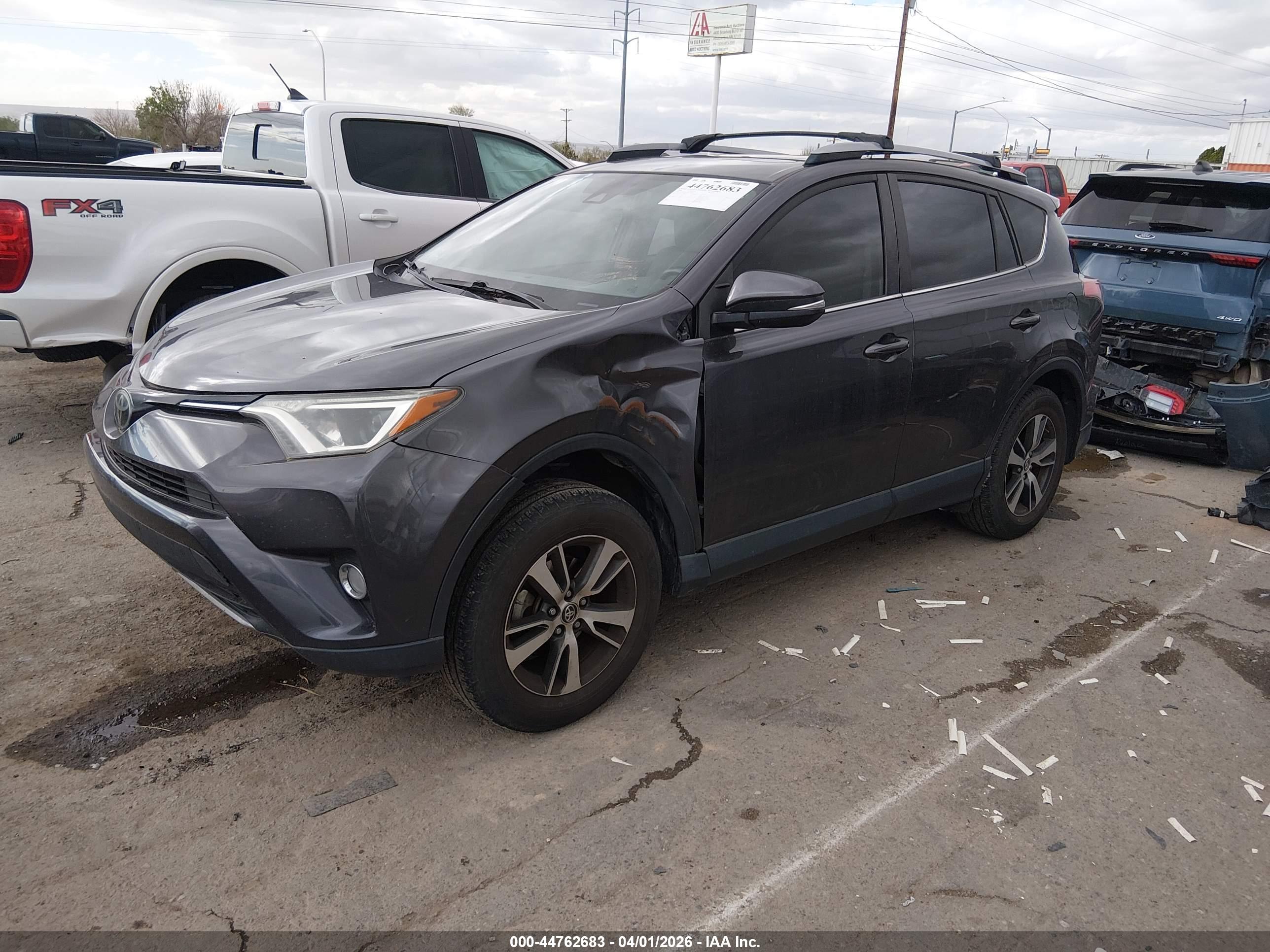 TOYOTA RAV4 image 2