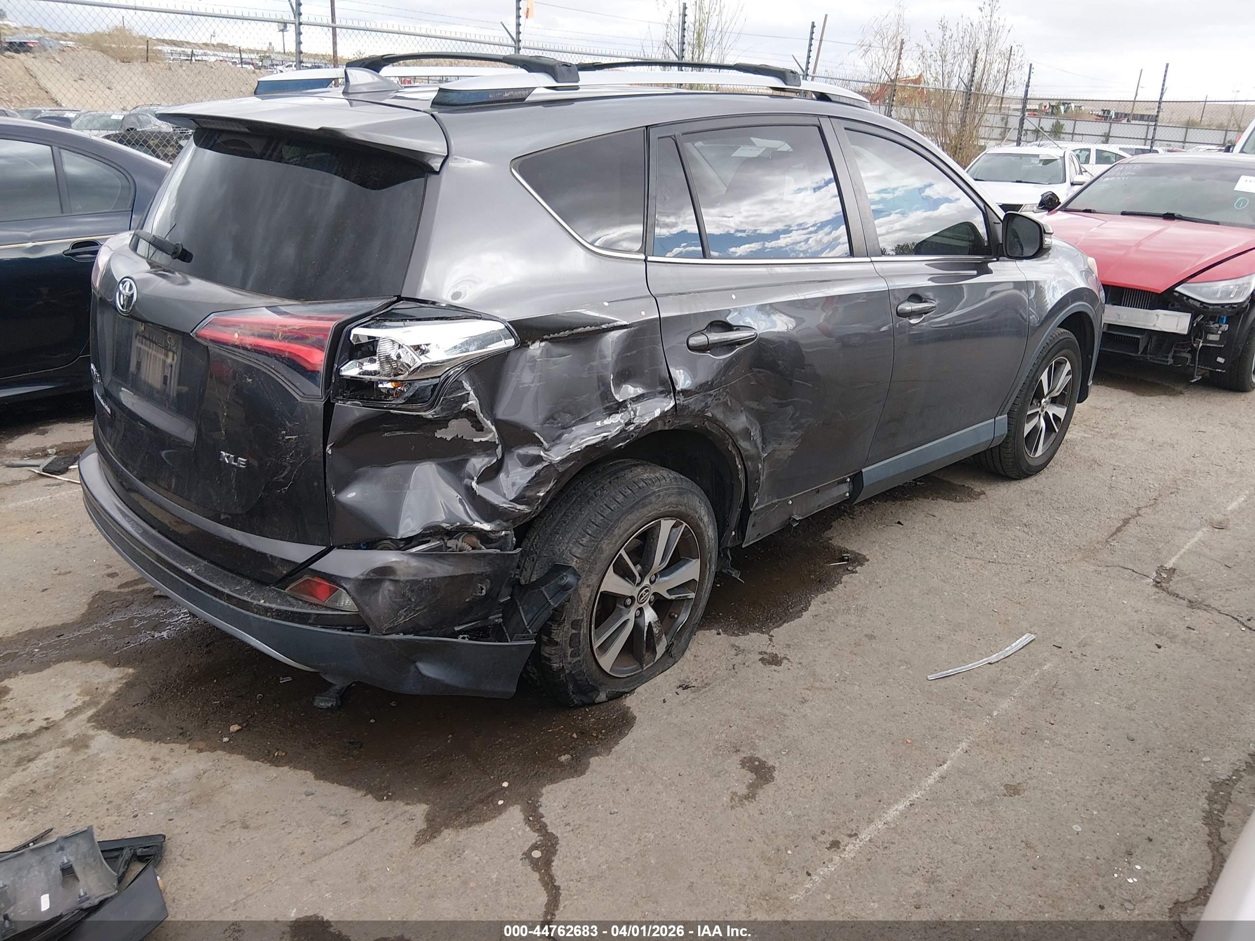TOYOTA RAV4 image 4