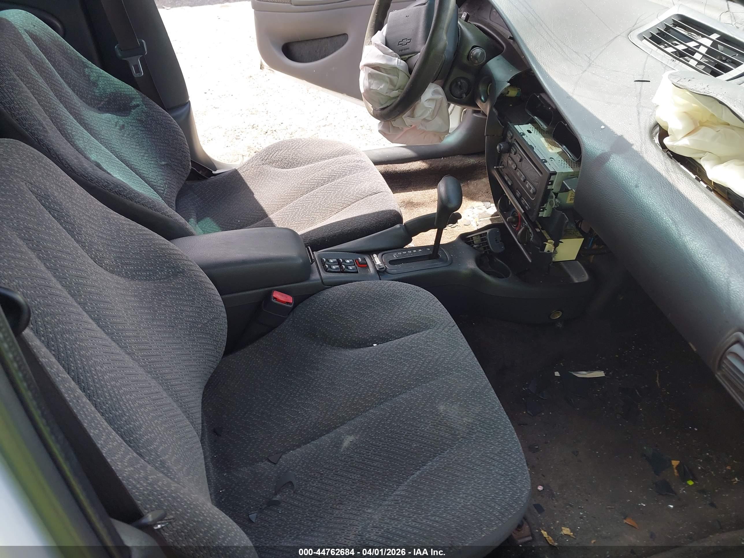 CHEVROLET CAVALIER image 5