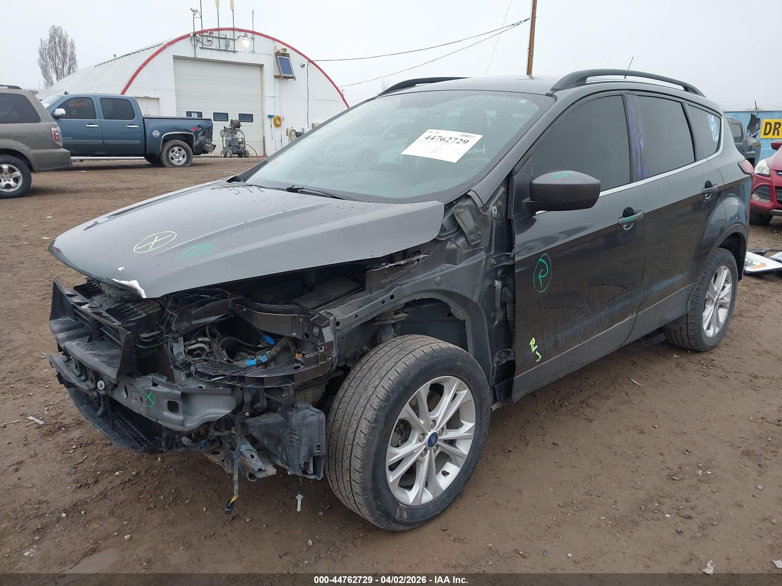 FORD ESCAPE image 2