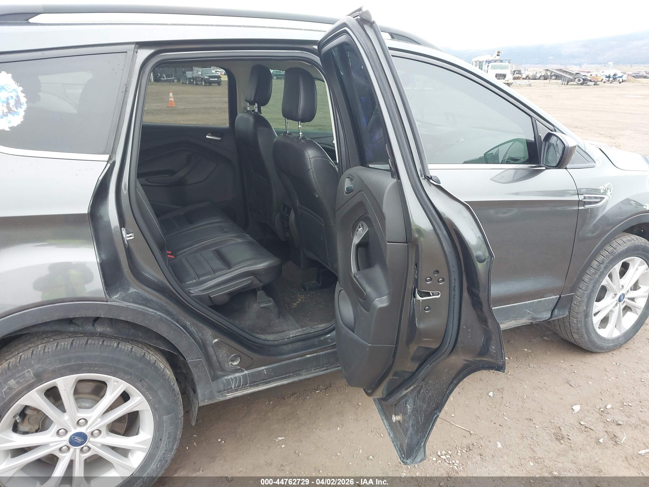 FORD ESCAPE image 8