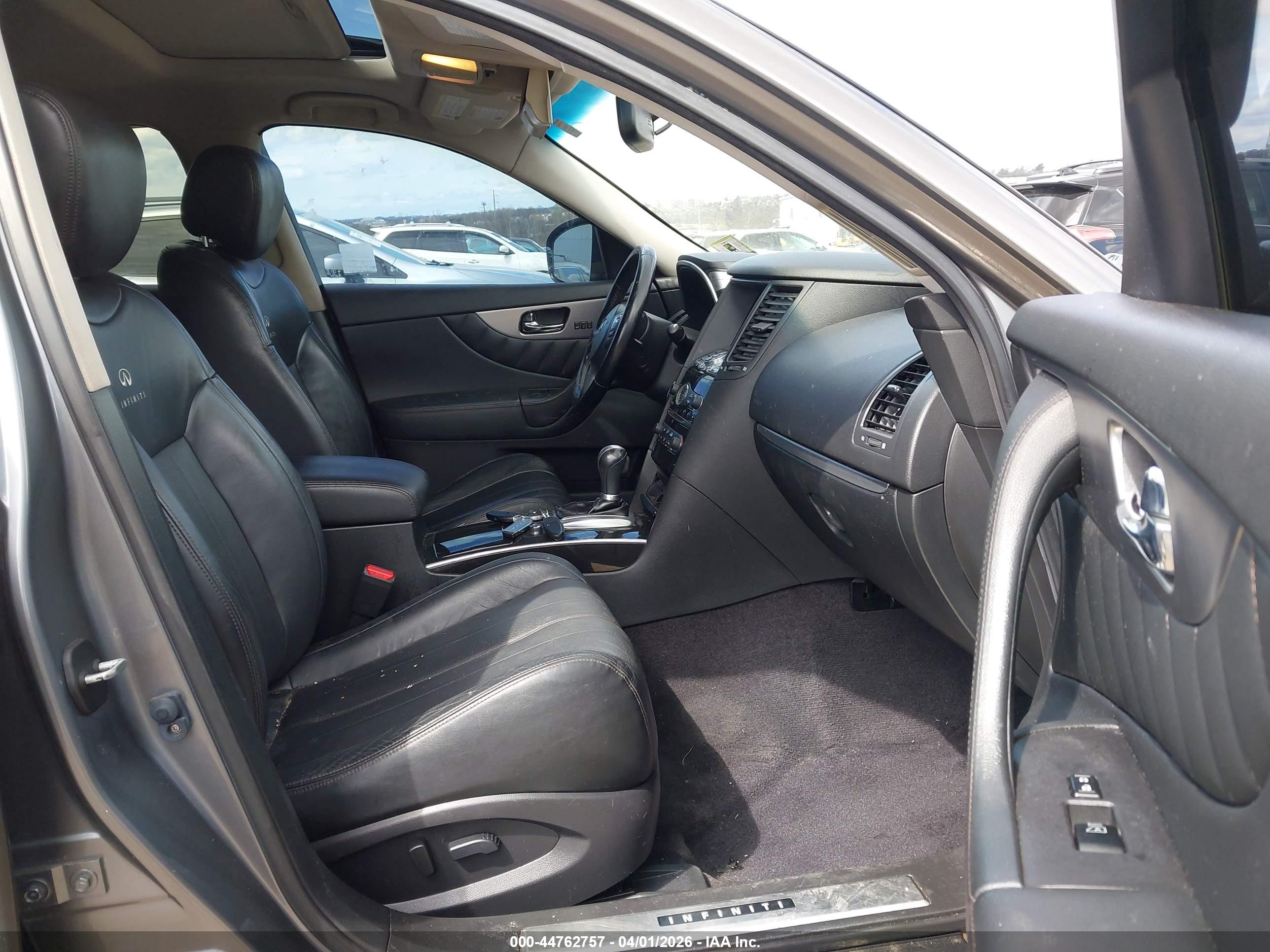 INFINITI FX35 image 5