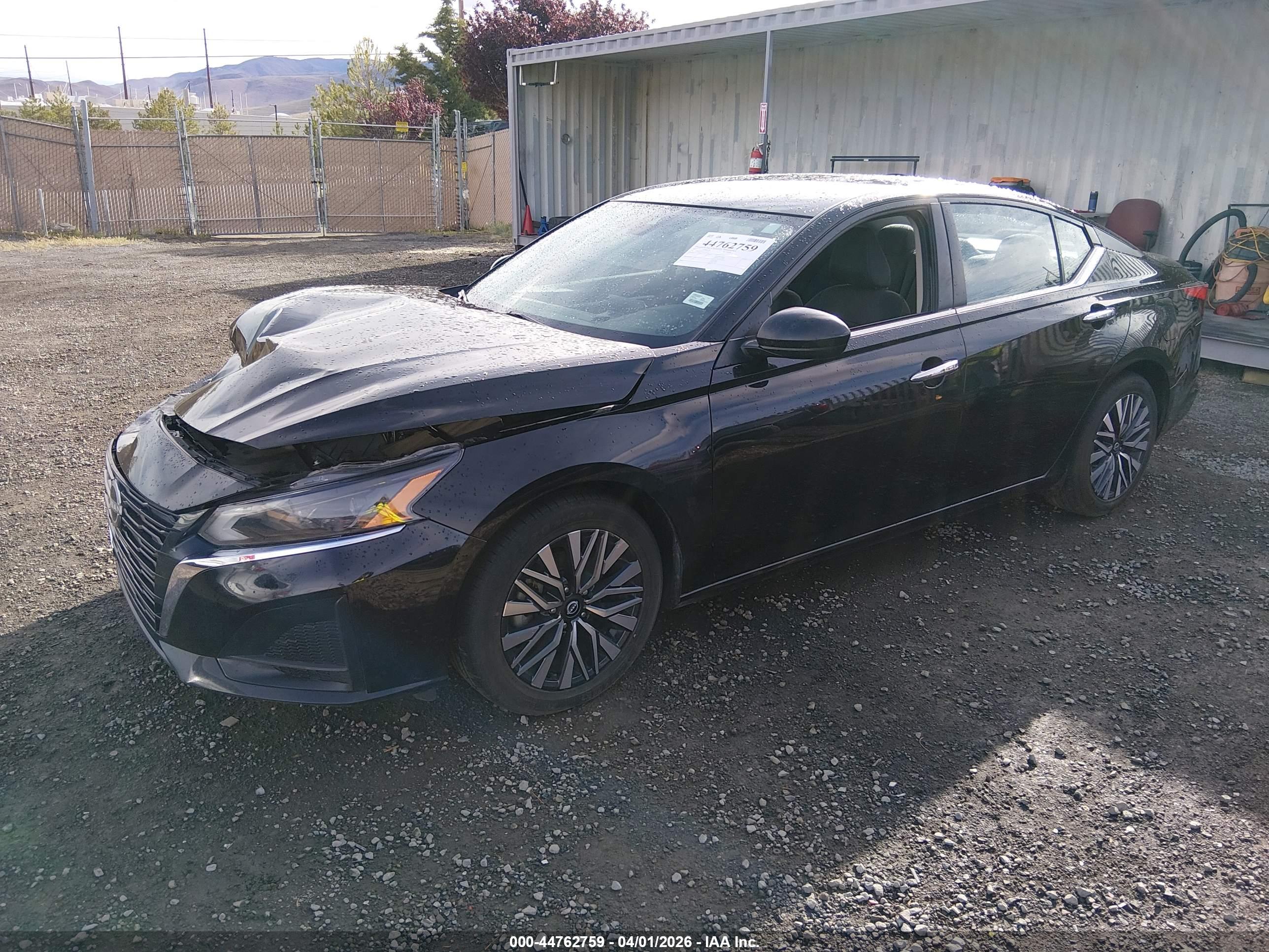 NISSAN ALTIMA image 2
