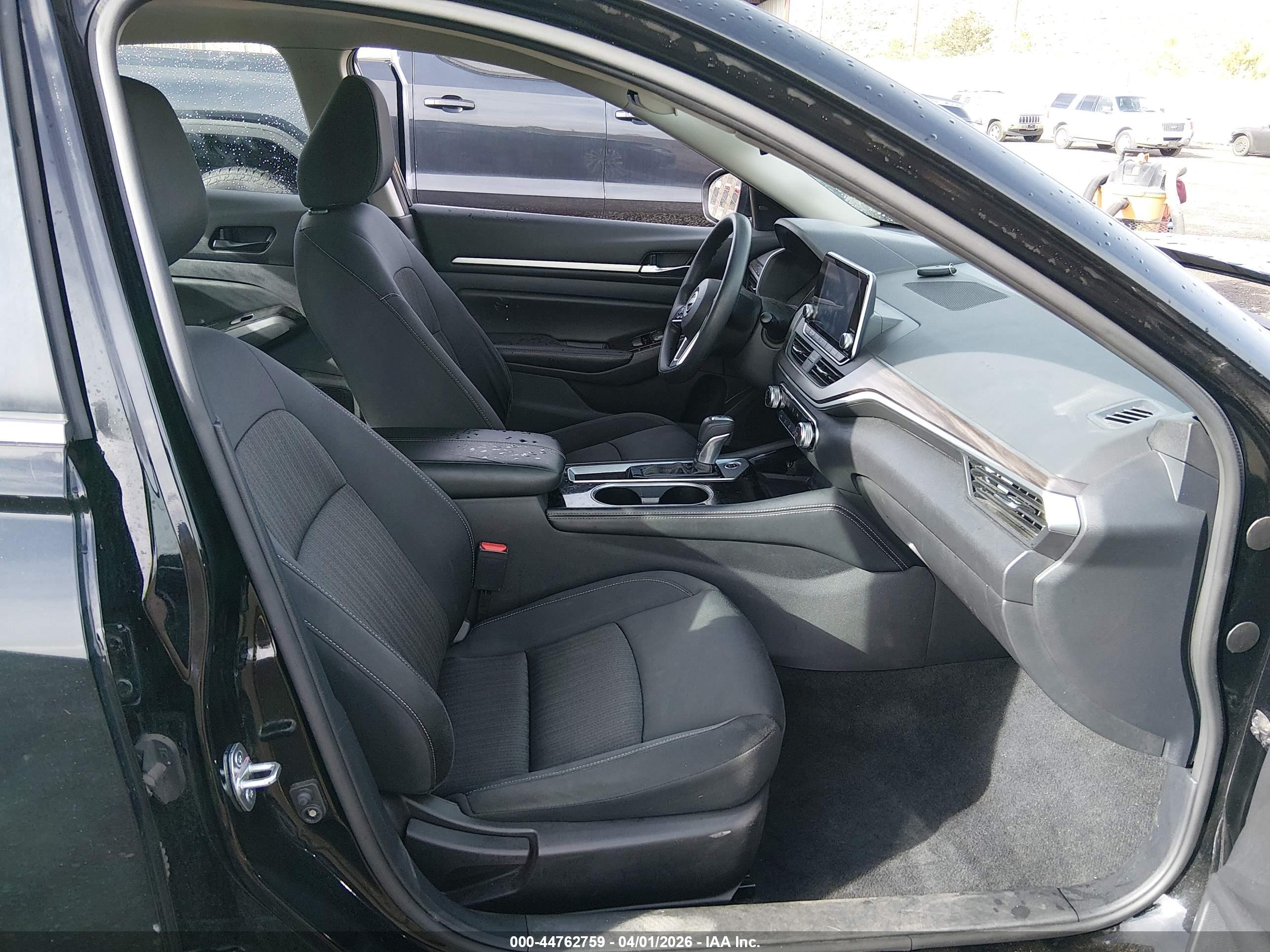 NISSAN ALTIMA image 5