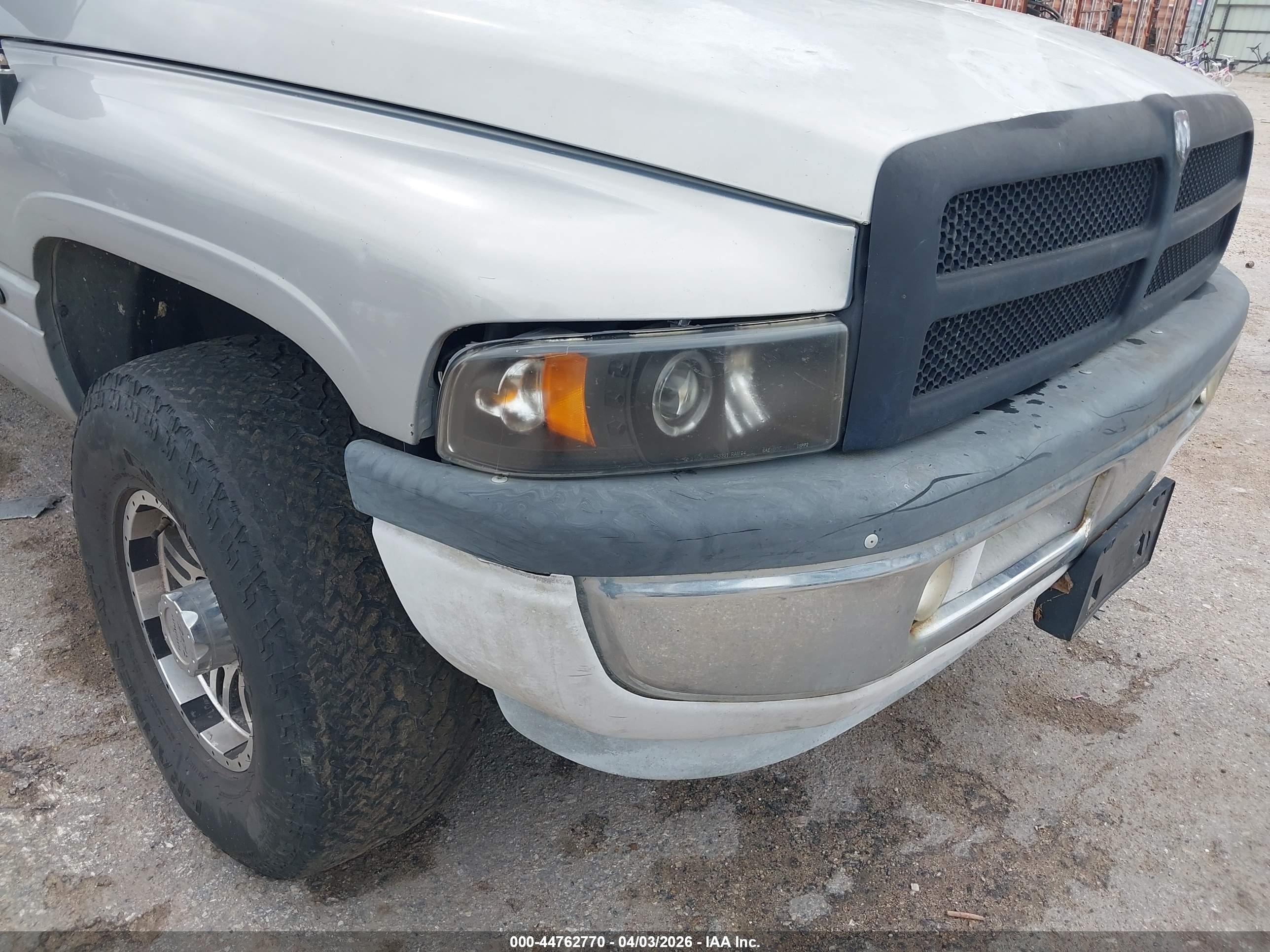 DODGE RAM image 6