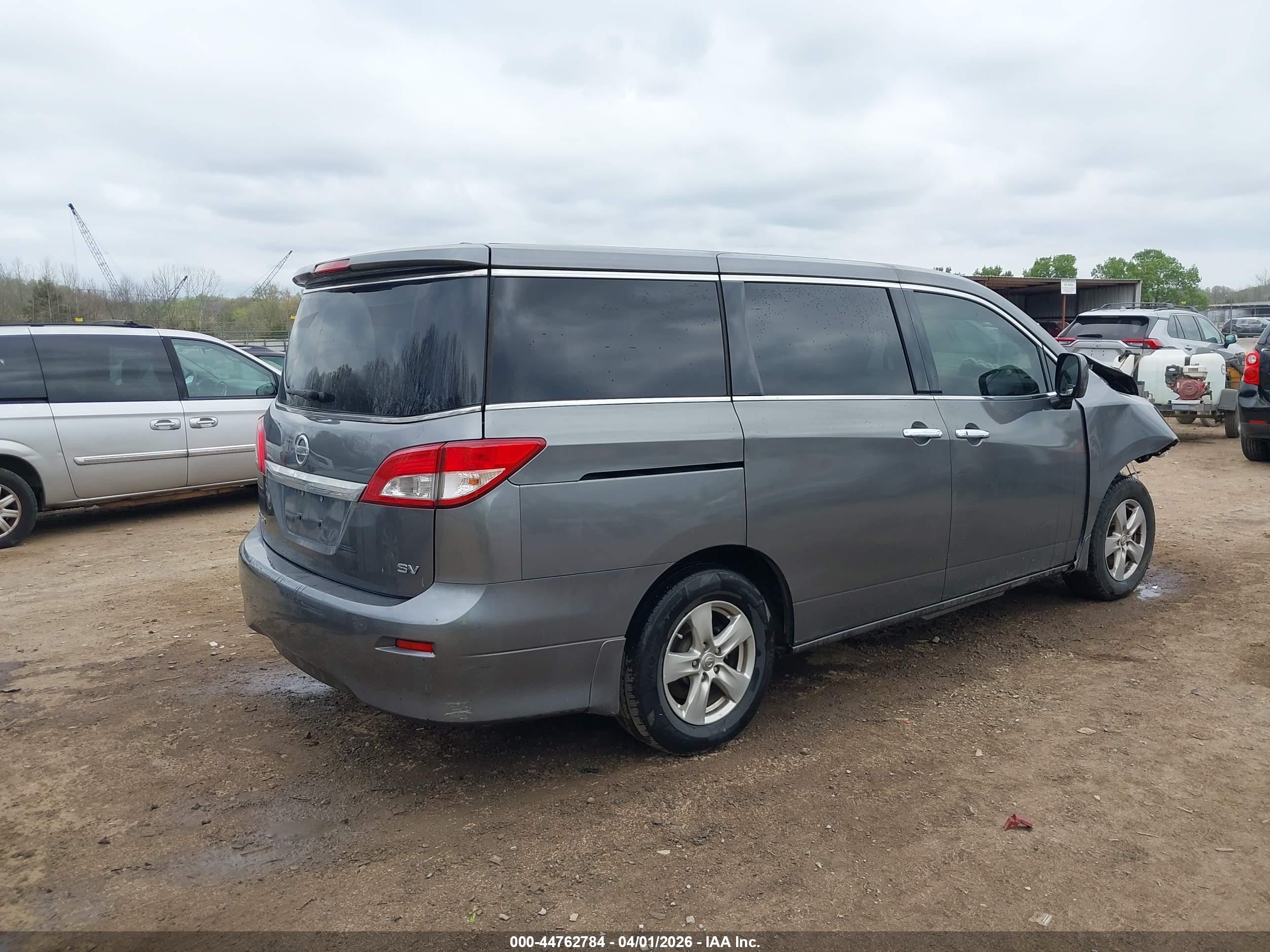 NISSAN QUEST image 4