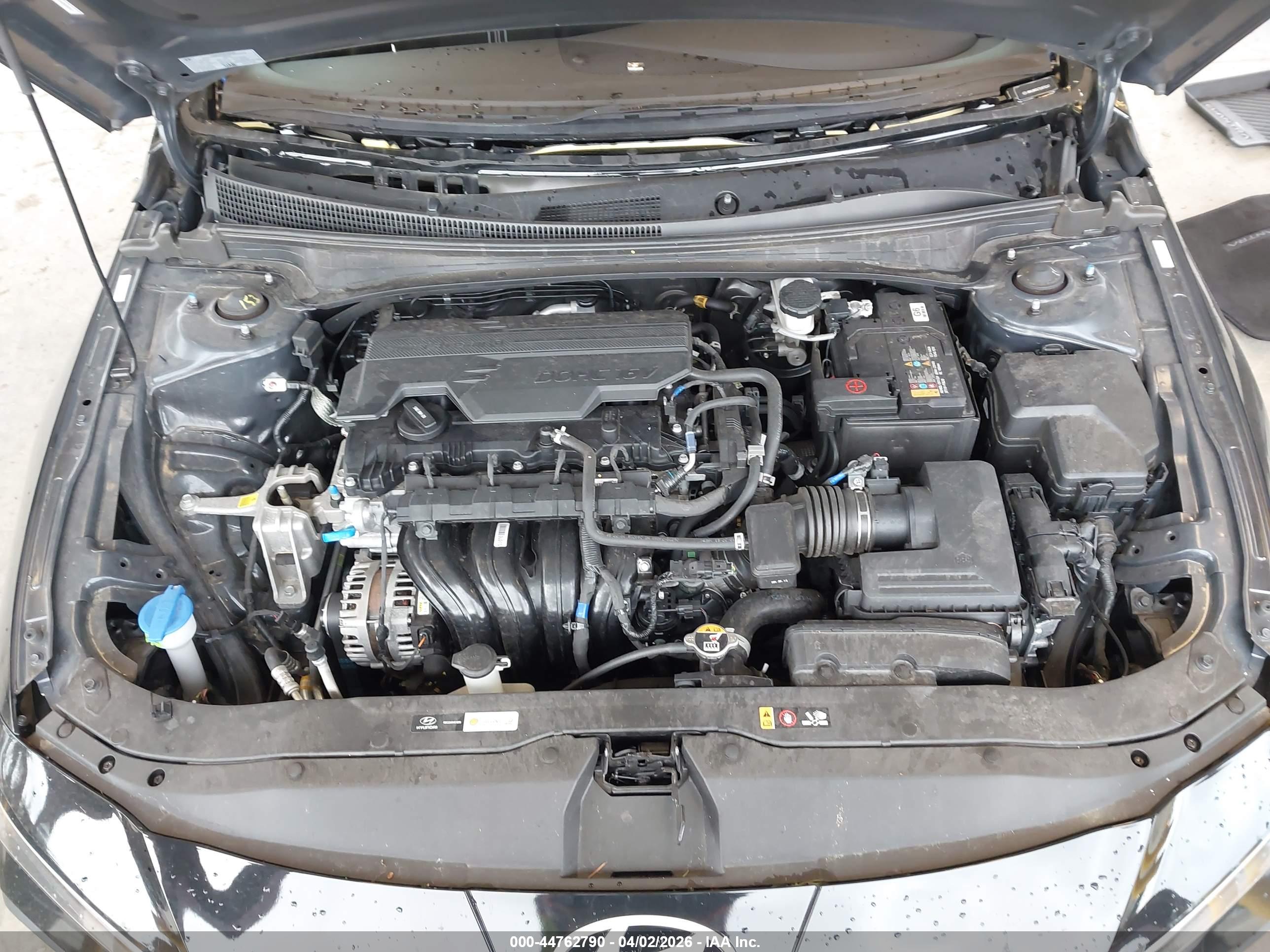 HYUNDAI ELANTRA image 10