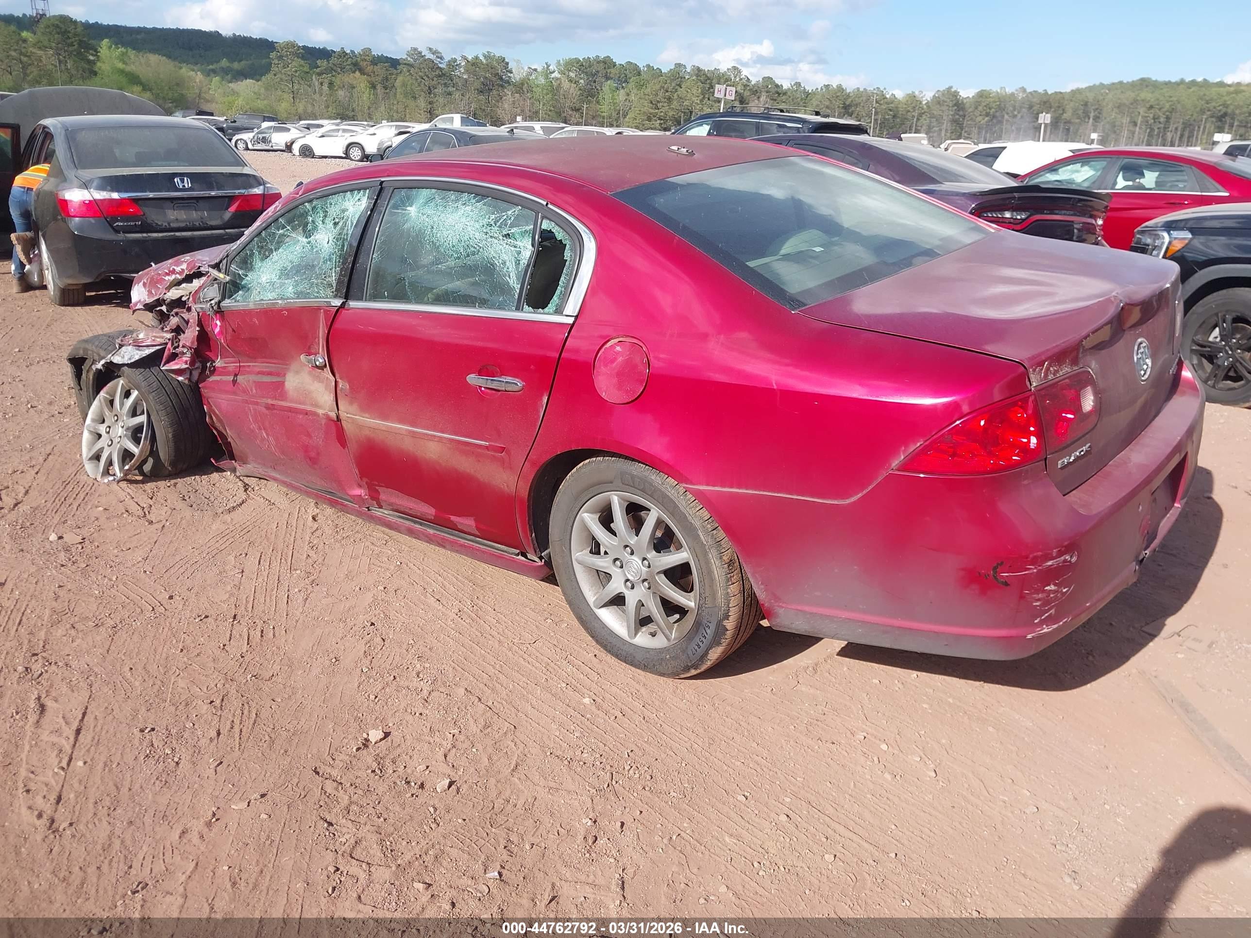 BUICK LUCERNE image 3